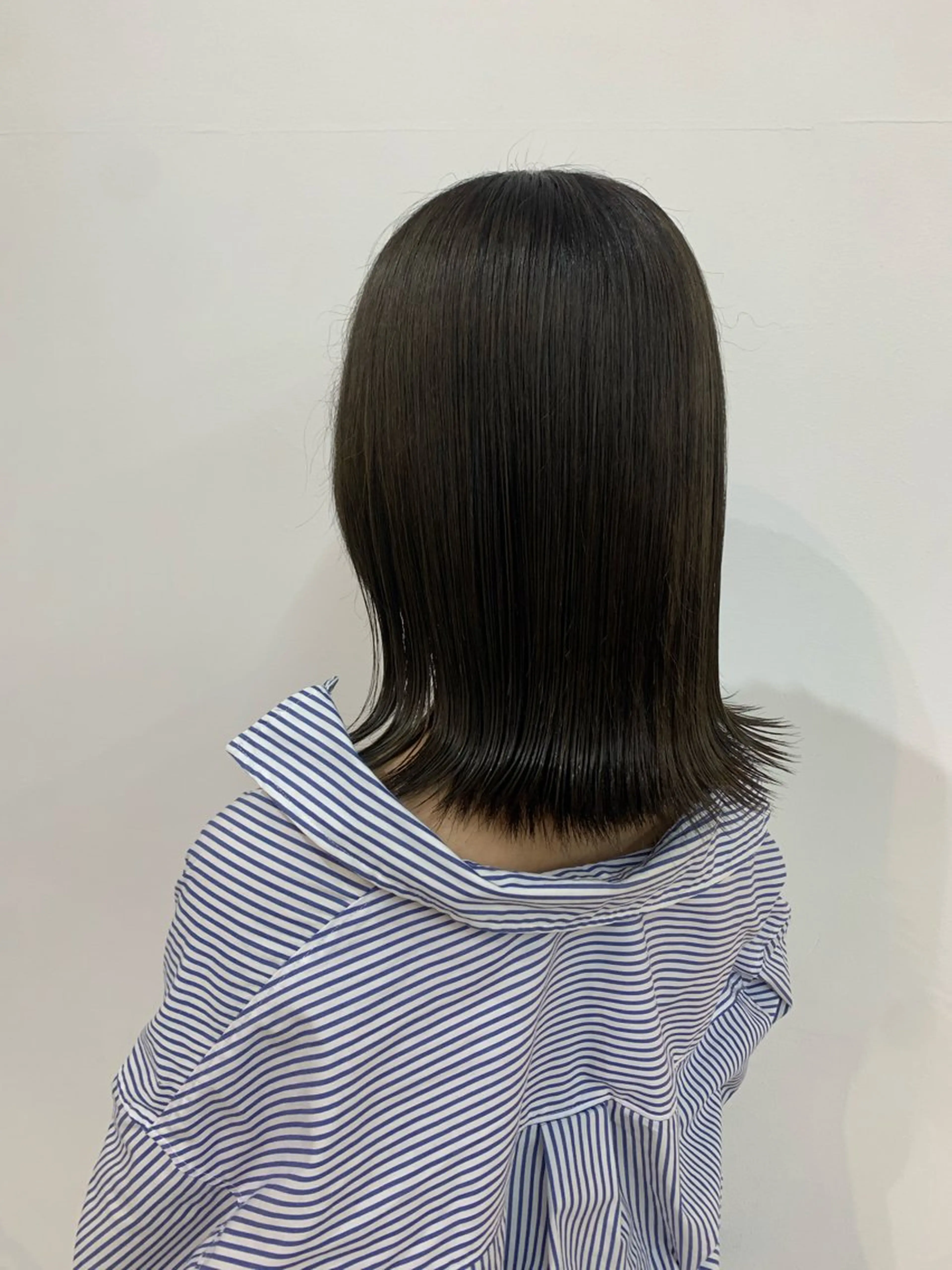 ミディアム カット ヘアカラー パーマ 縮毛矯正 トリートメント ヘッドスパ 堂脇 瑚白のヘアスタイル