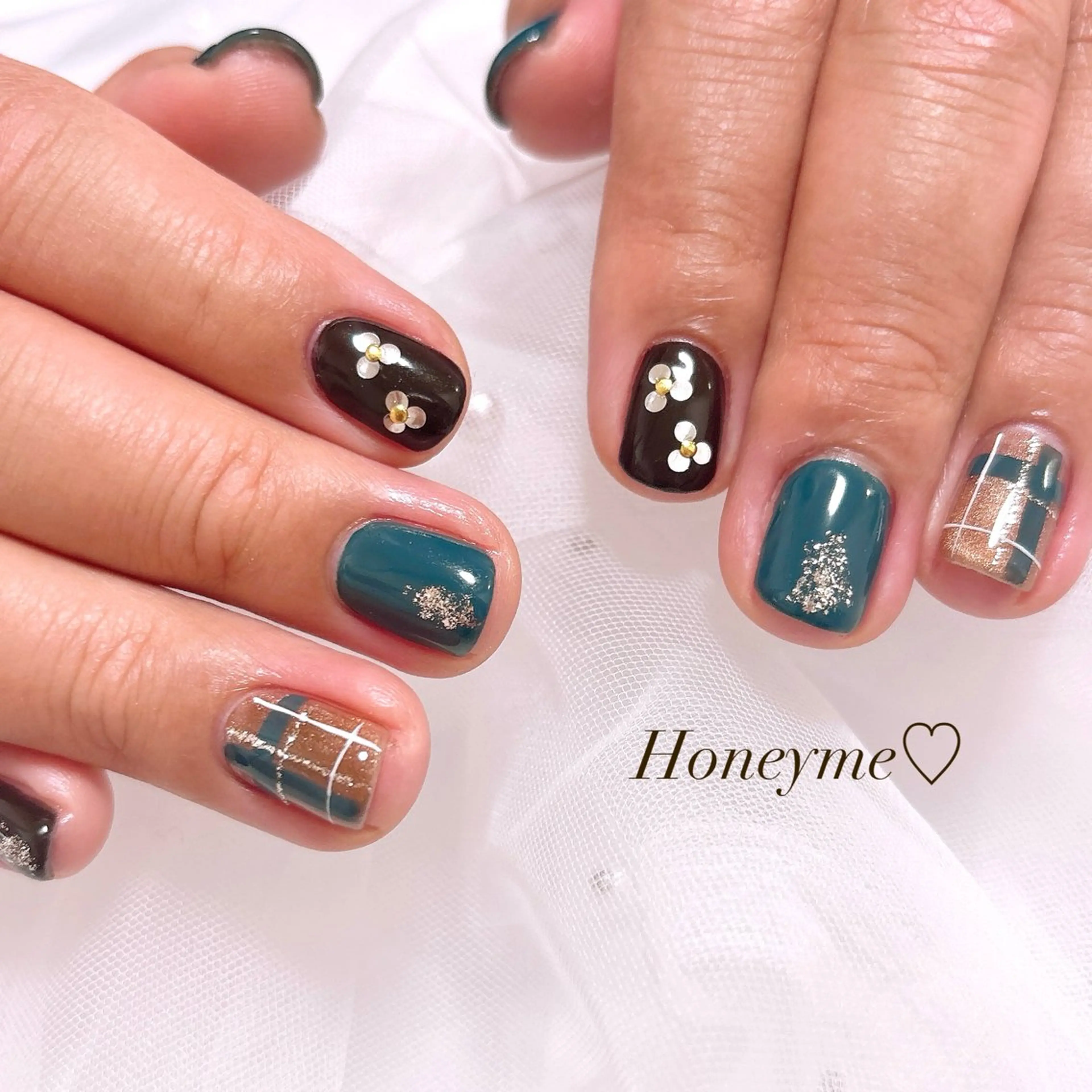 ネイル Honey me ❁⃘*.ﾟのネイルデザイン