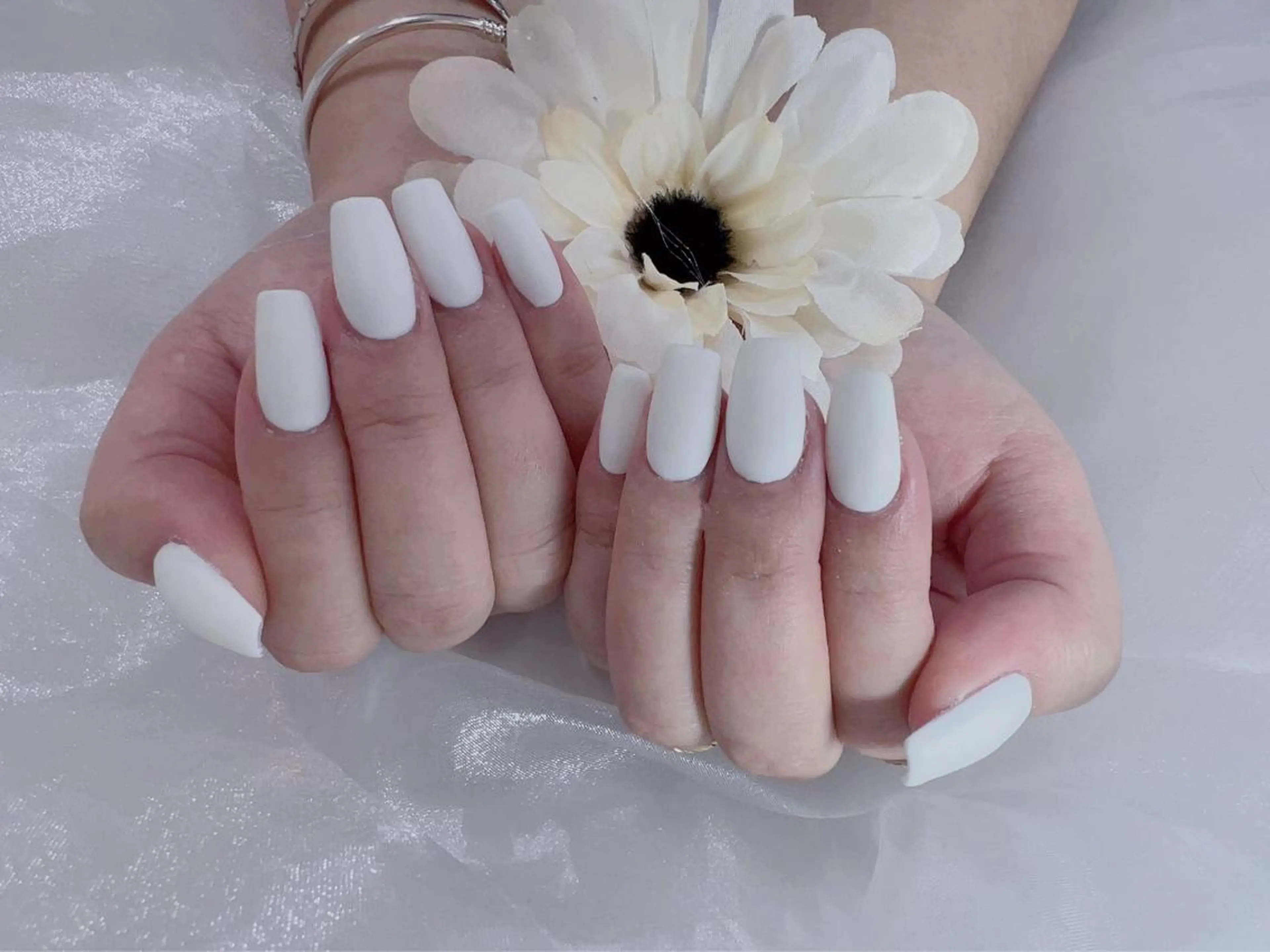 ネイル ハンドネイル VIVIAN リサのネイルデザイン