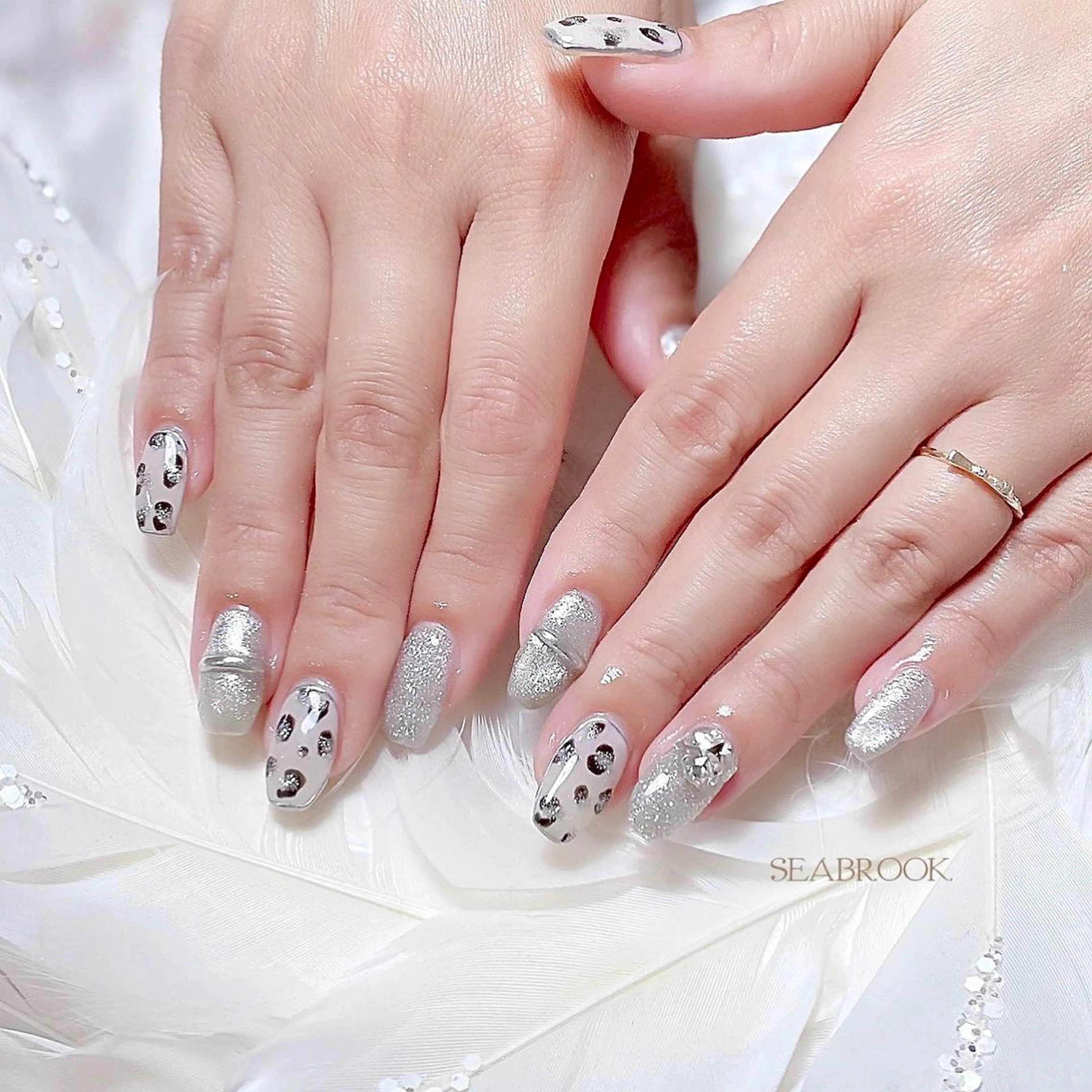 ネイル 鈴木 奈穂子のネイルデザイン