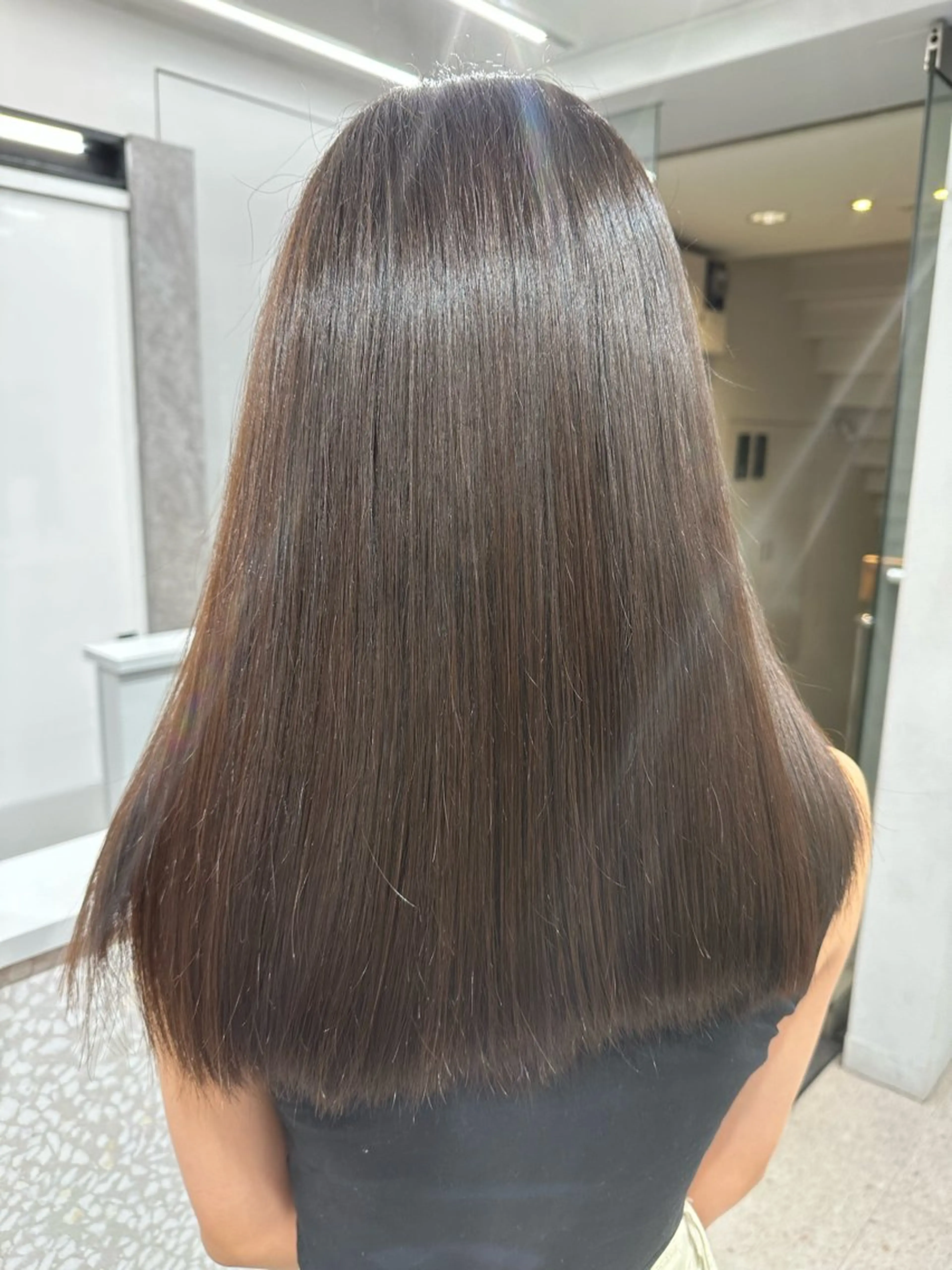セミロング 🖤🤍石川 アイリ🤍🖤のヘアスタイル