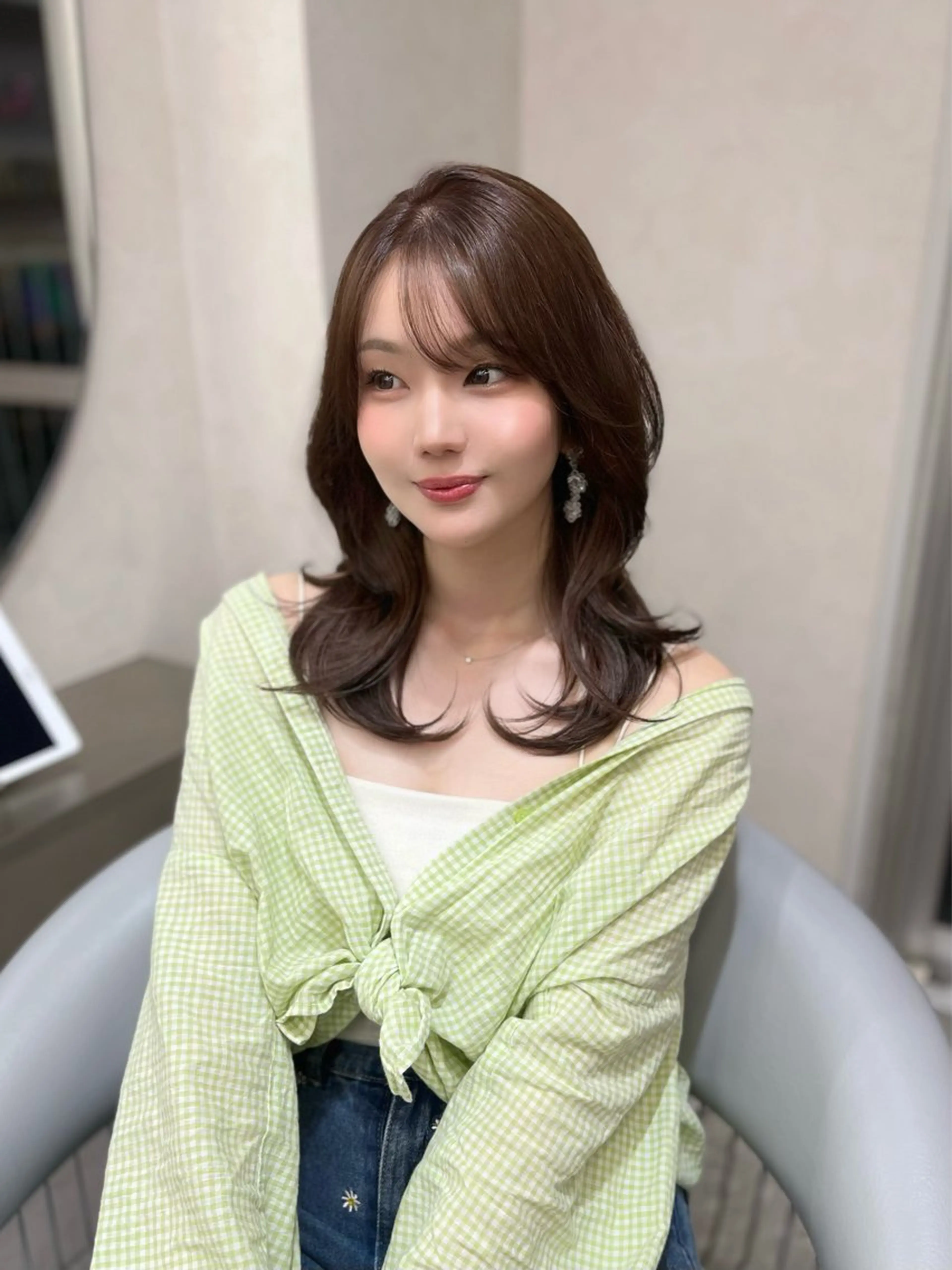 ミディアム カラー ブリーチ ブラウンカラー ケアブリーチ ダブルカラー ミルクティーブラウン カット ヘアカラー トリートメント 韓国ハッシュカット/ 新宿/髪質改善/岡崎のヘアスタイル