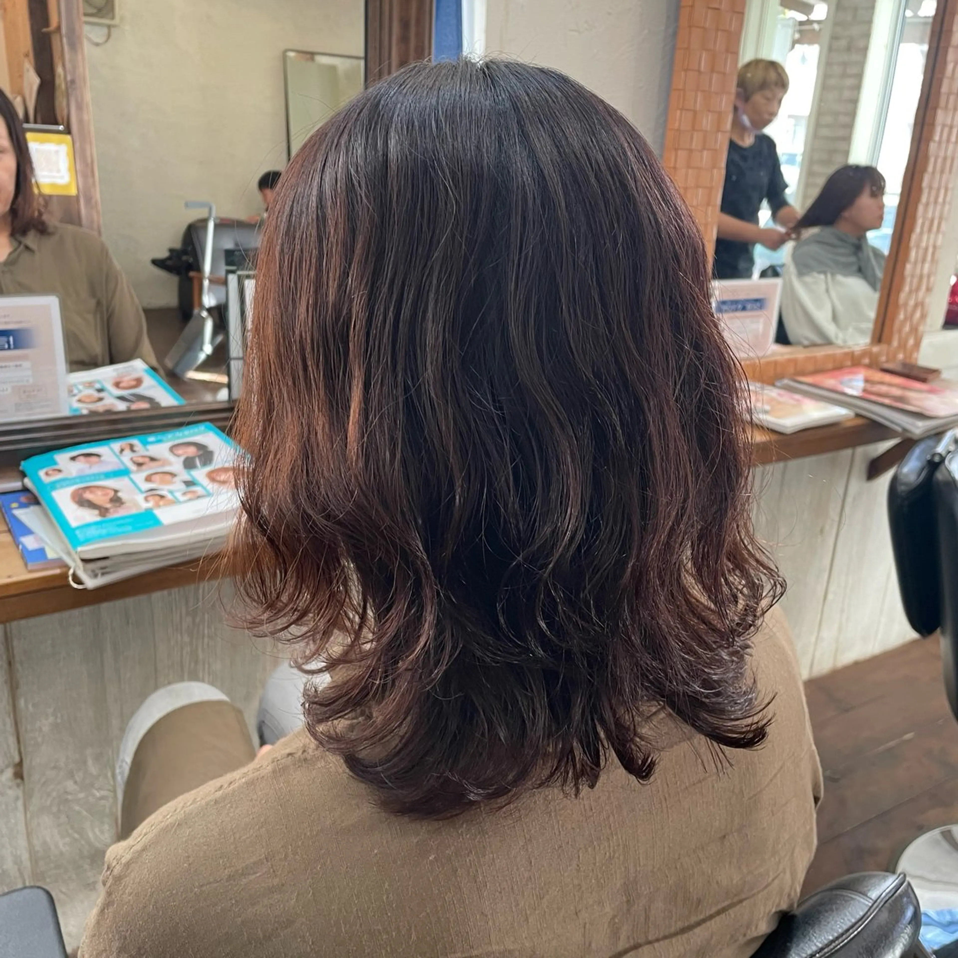 ミディアム カラー パーマ 梶田 楓子のマツエク・マツパデザイン