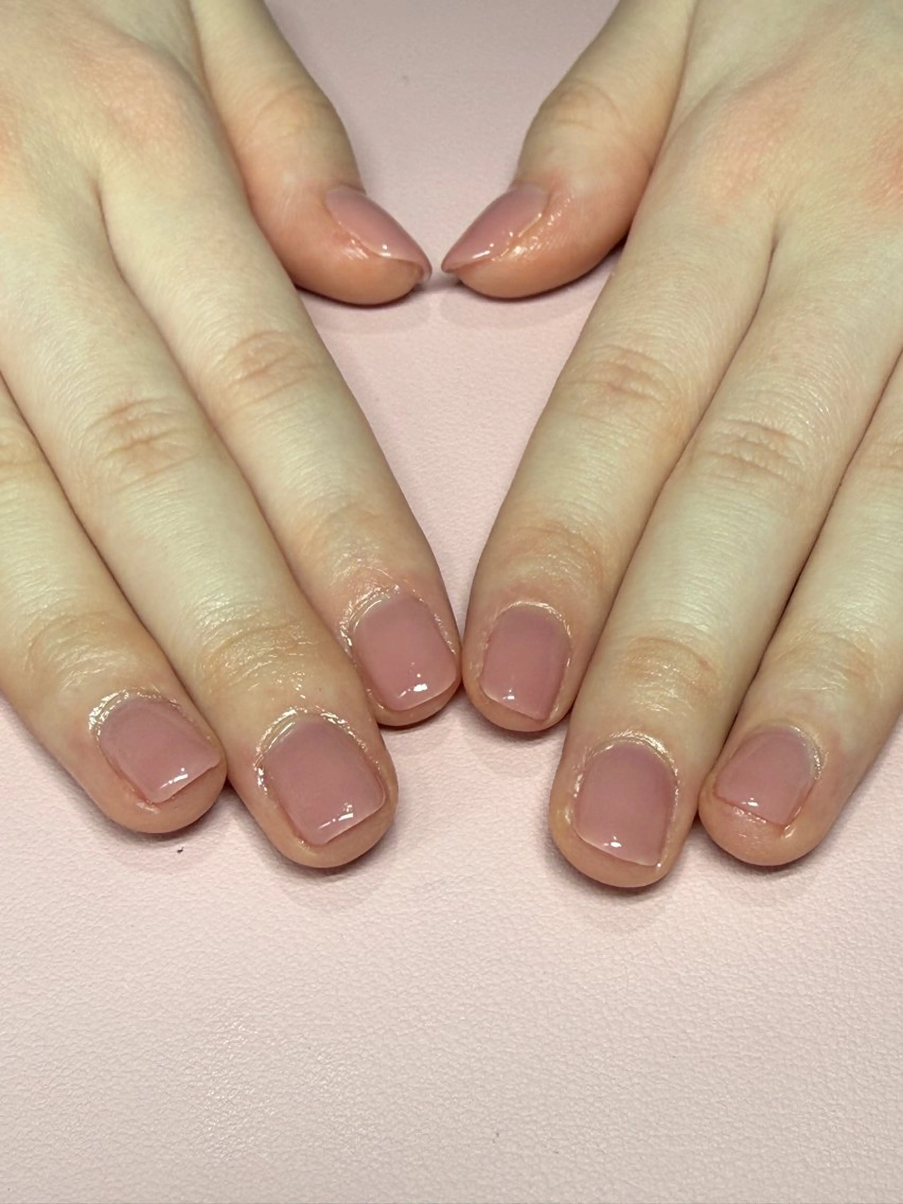 【Jr.ネイリストメニュー地域限定最安値】オフ無し　ハンドワンカラー•ラメグラデーション練習モデルの写真