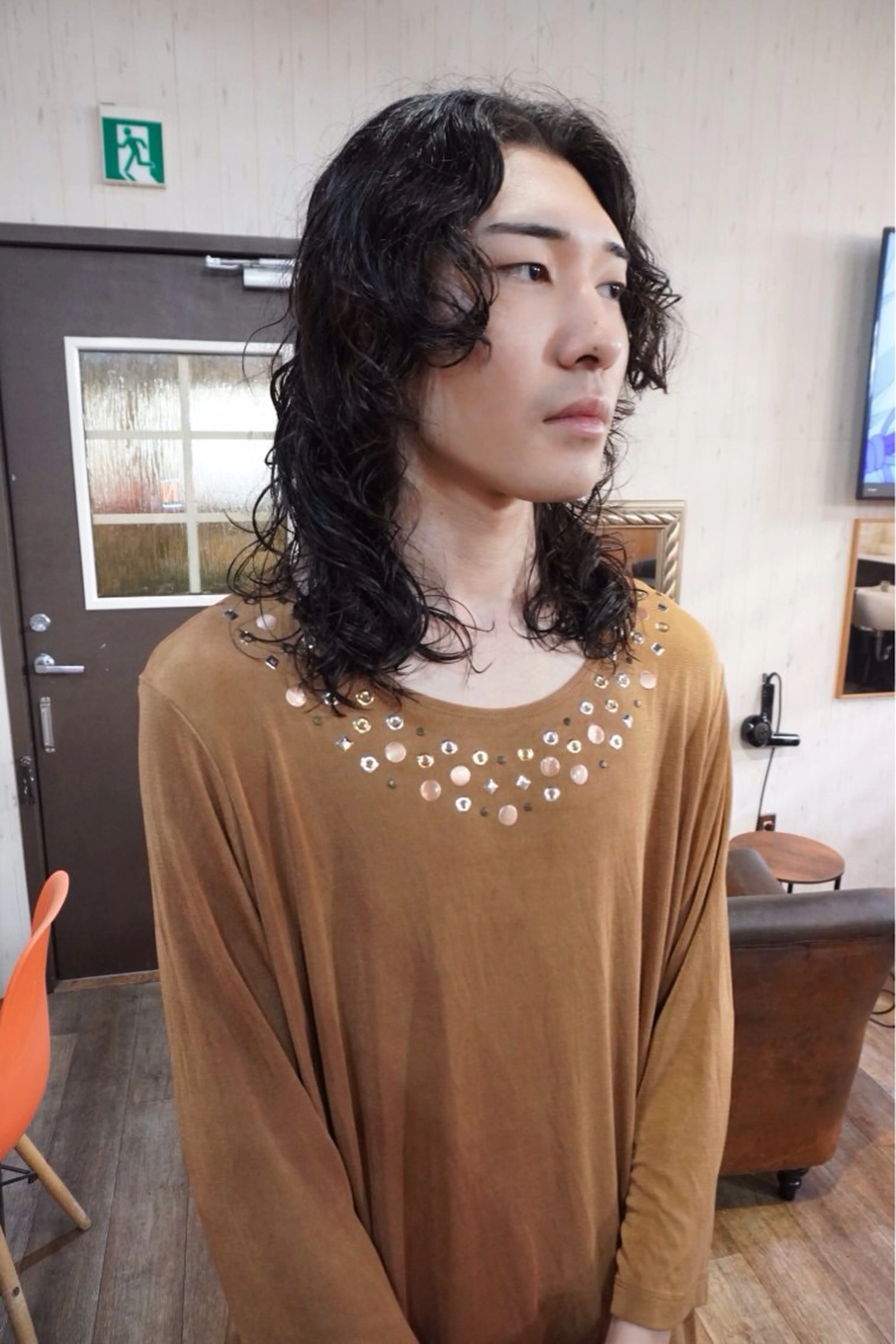 ミディアム パーマ メンズ カット パーマ ⚜️LOM/ メンズサロン⚜️のヘアスタイル