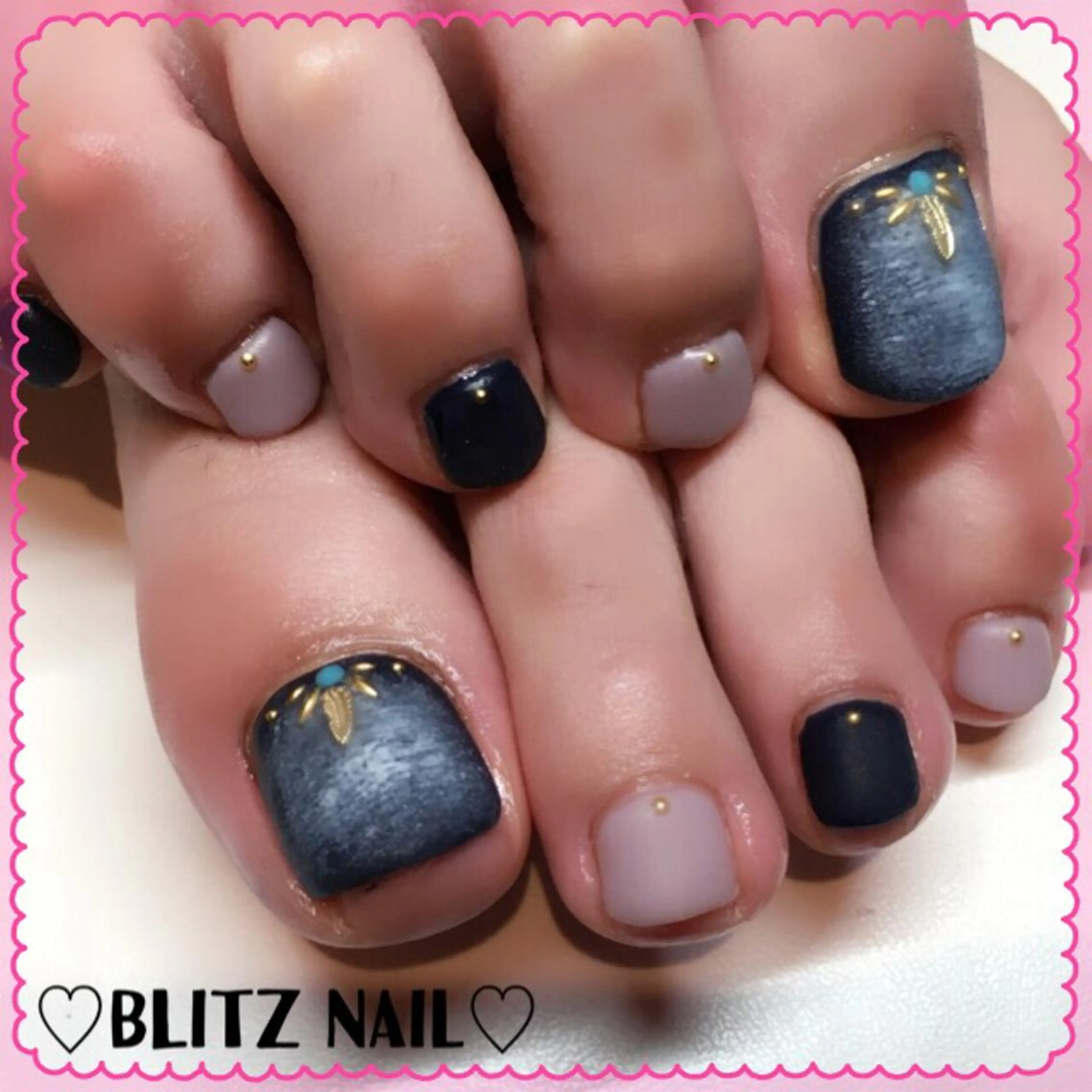 ネイル フットネイル マットネイル BLITZ Nail 岩田💅🏻✨のネイルデザイン