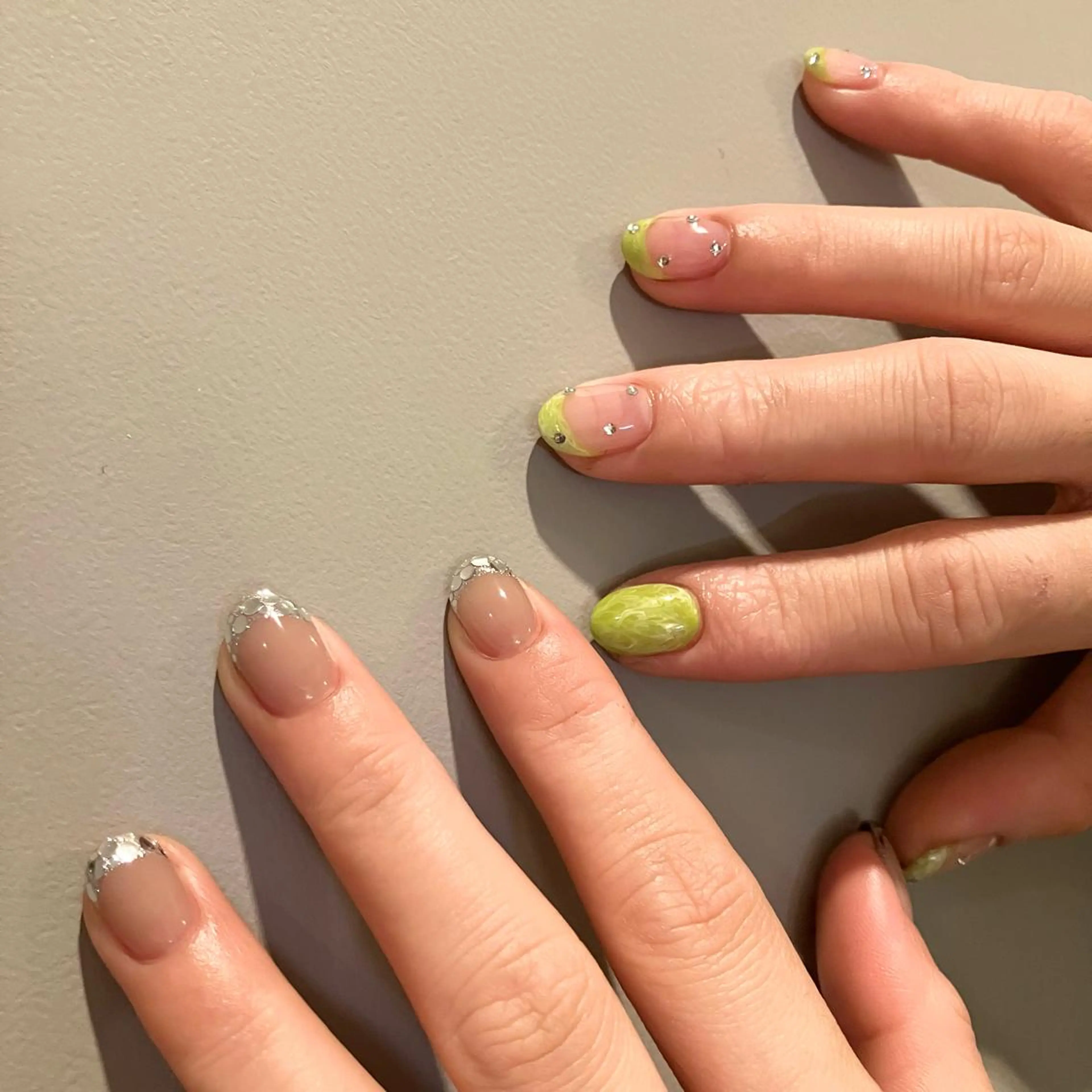 ネイル ハンドネイル ウシク ミユキのネイルデザイン