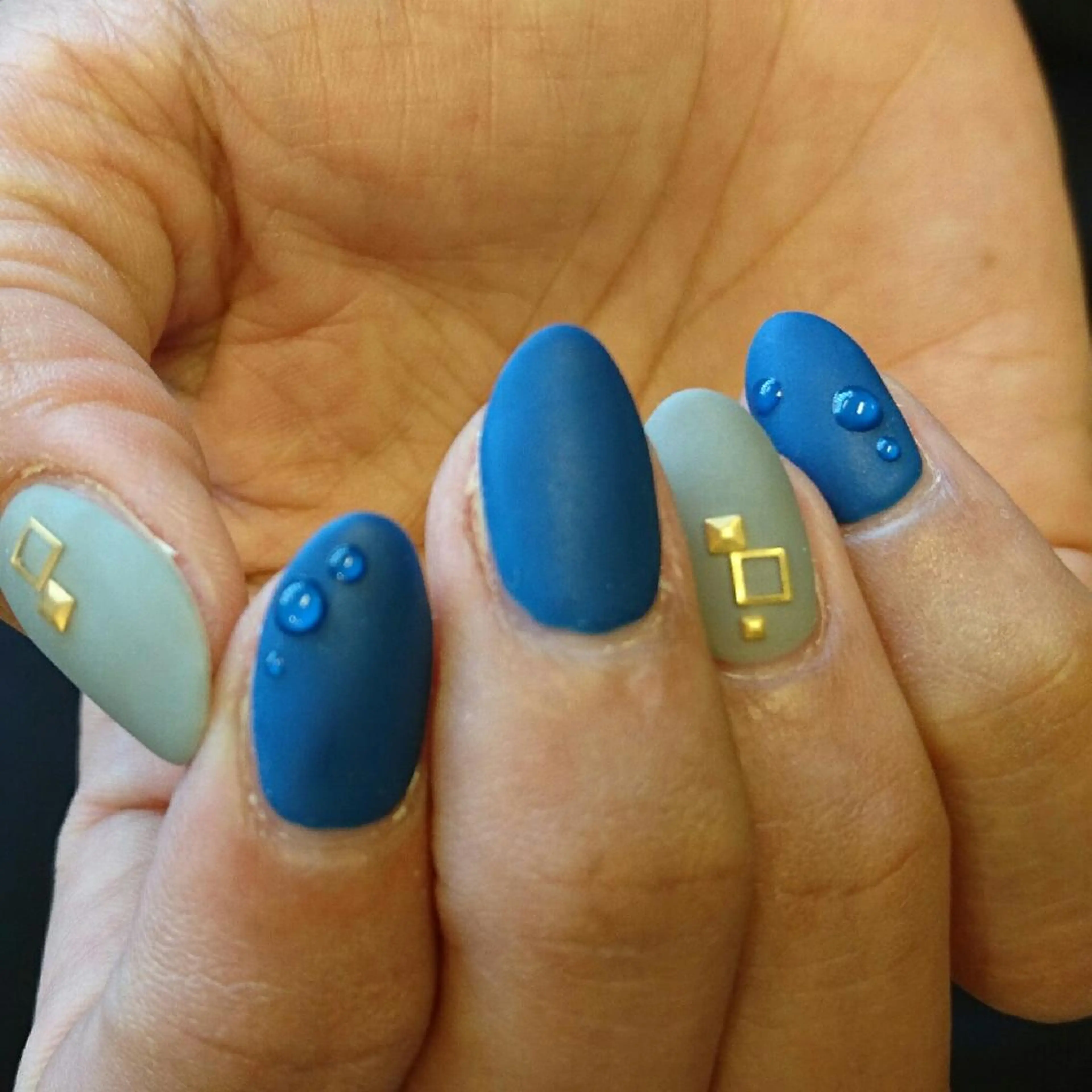 ネイル マットネイル 三上 恵美のマツエク・マツパデザイン