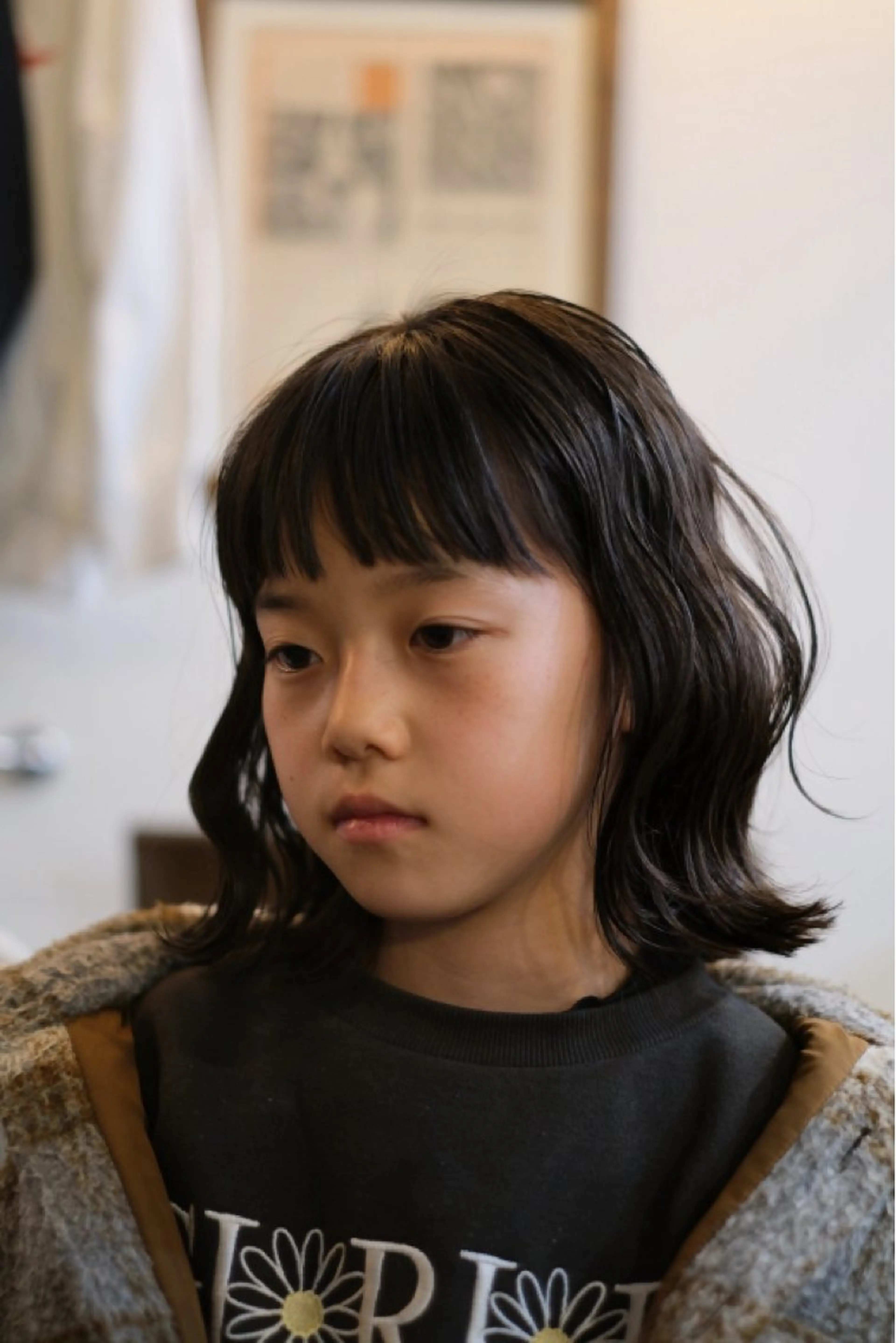 ミディアム オン眉 岩村 夏姫のヘアスタイル