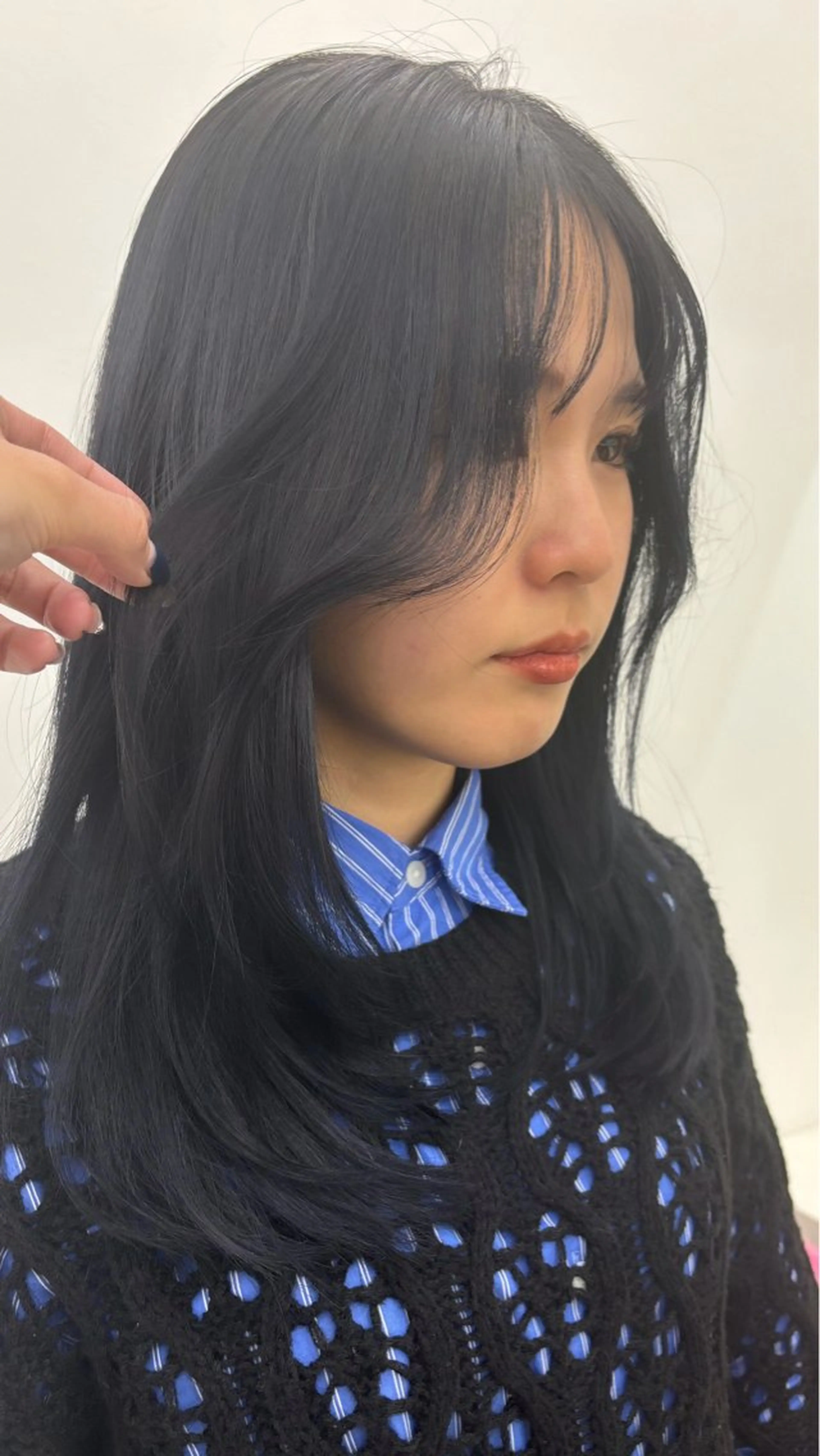 ロング カラー ブルーカラー ブルーバイオレット バイオレットカラー 顔周りカット レイヤーカット momo /レイヤー/暖色のヘアスタイル