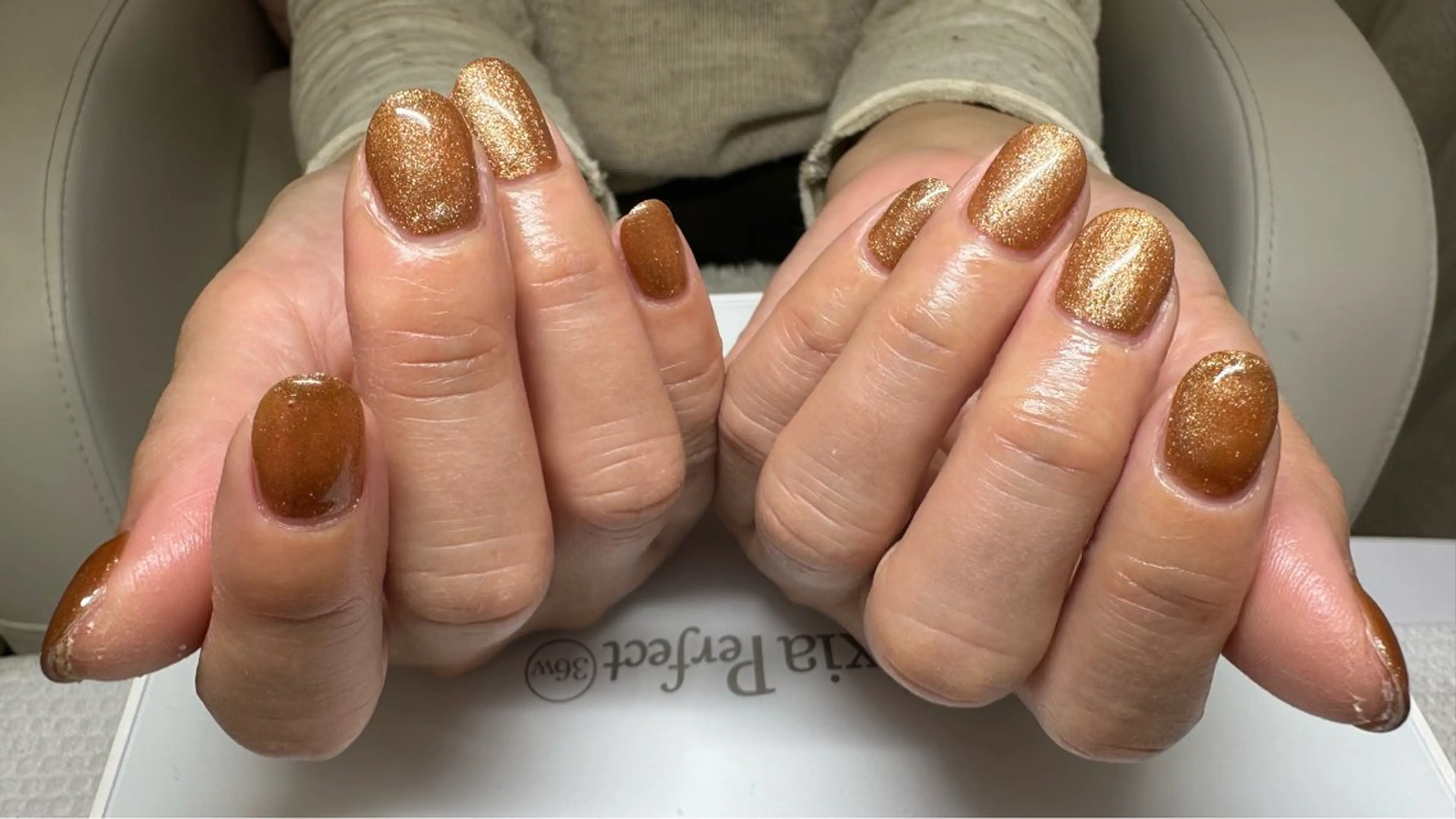 ネイル ハンドネイル AOAQUA SHIORIのネイルデザイン