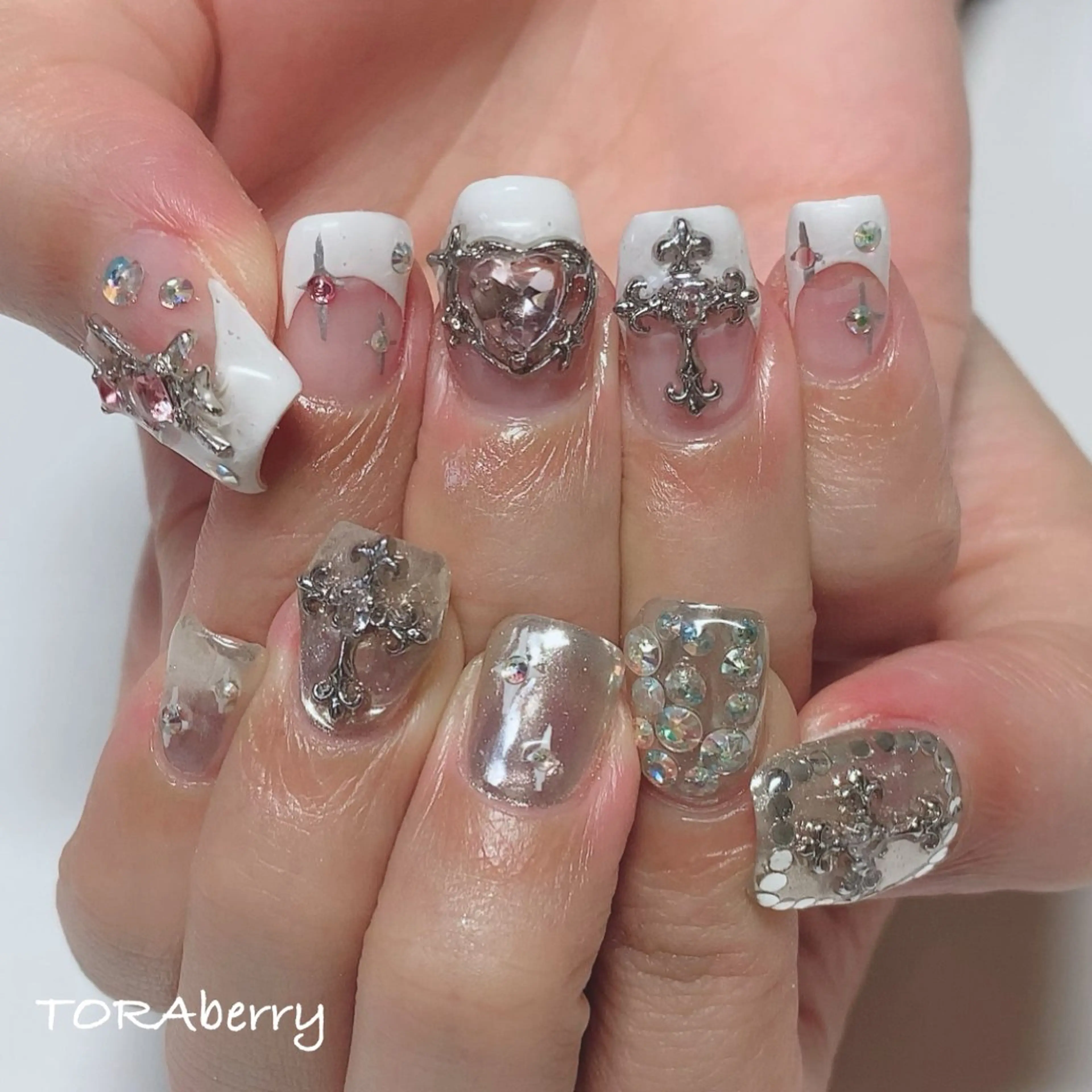 ネイル ハンドネイル ネイリスト なつみのネイルデザイン