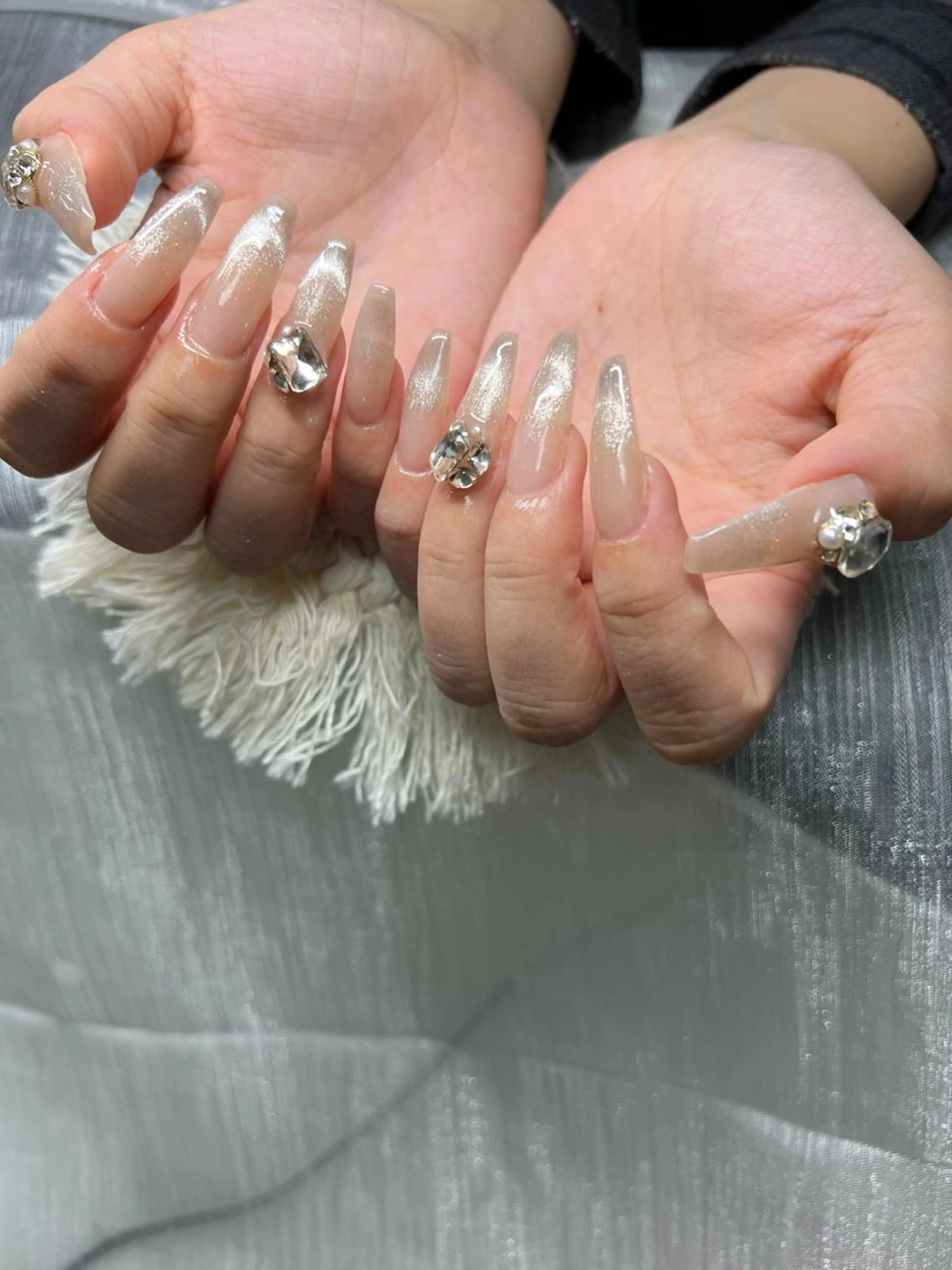 ネイル オーロラネイル チークネイル 長さ出し フットネイル フレンチネイル Lee Nails チップ長さだし専門店のネイルデザイン