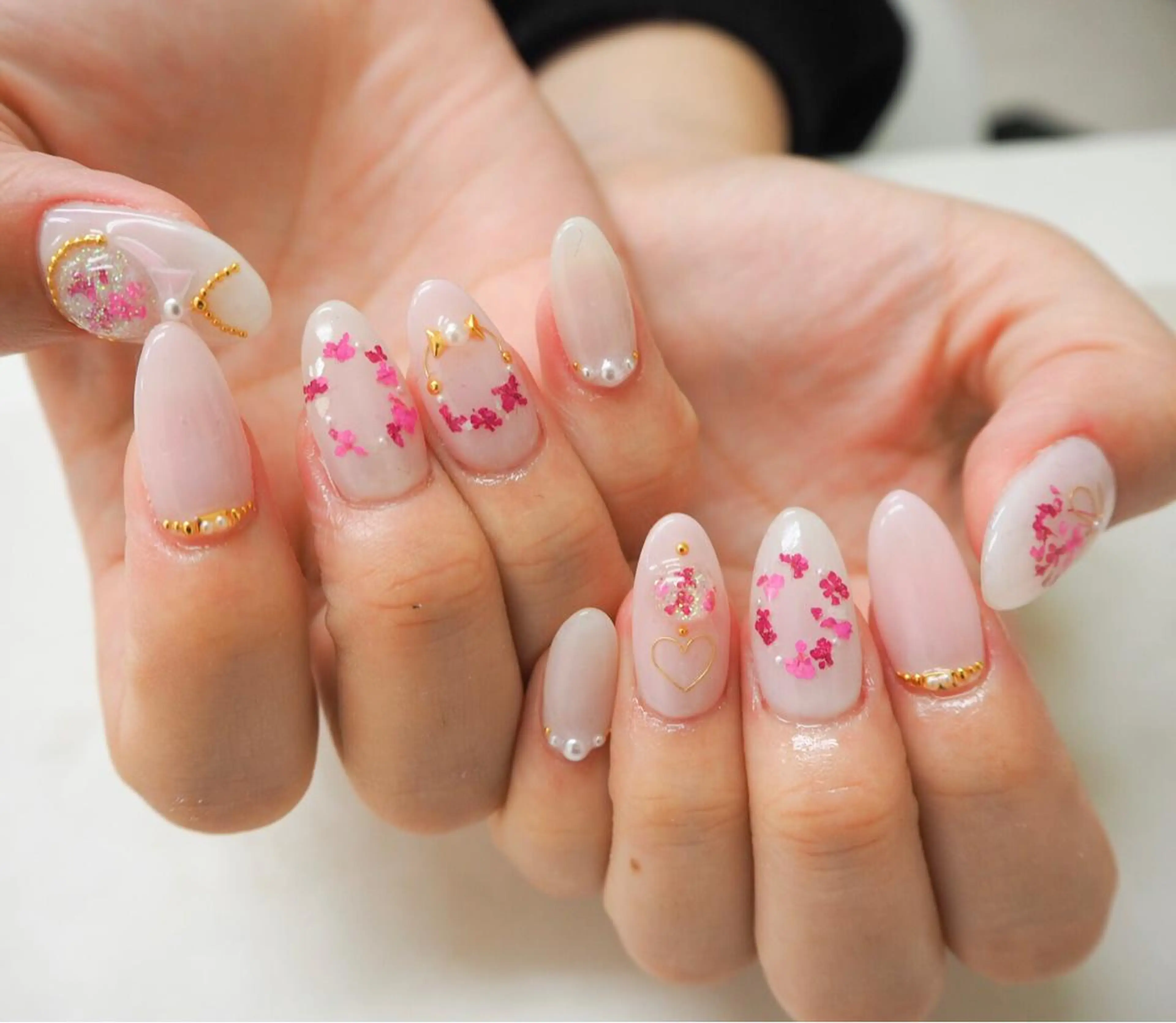 ネイル Hisaka Mikiのネイルデザイン