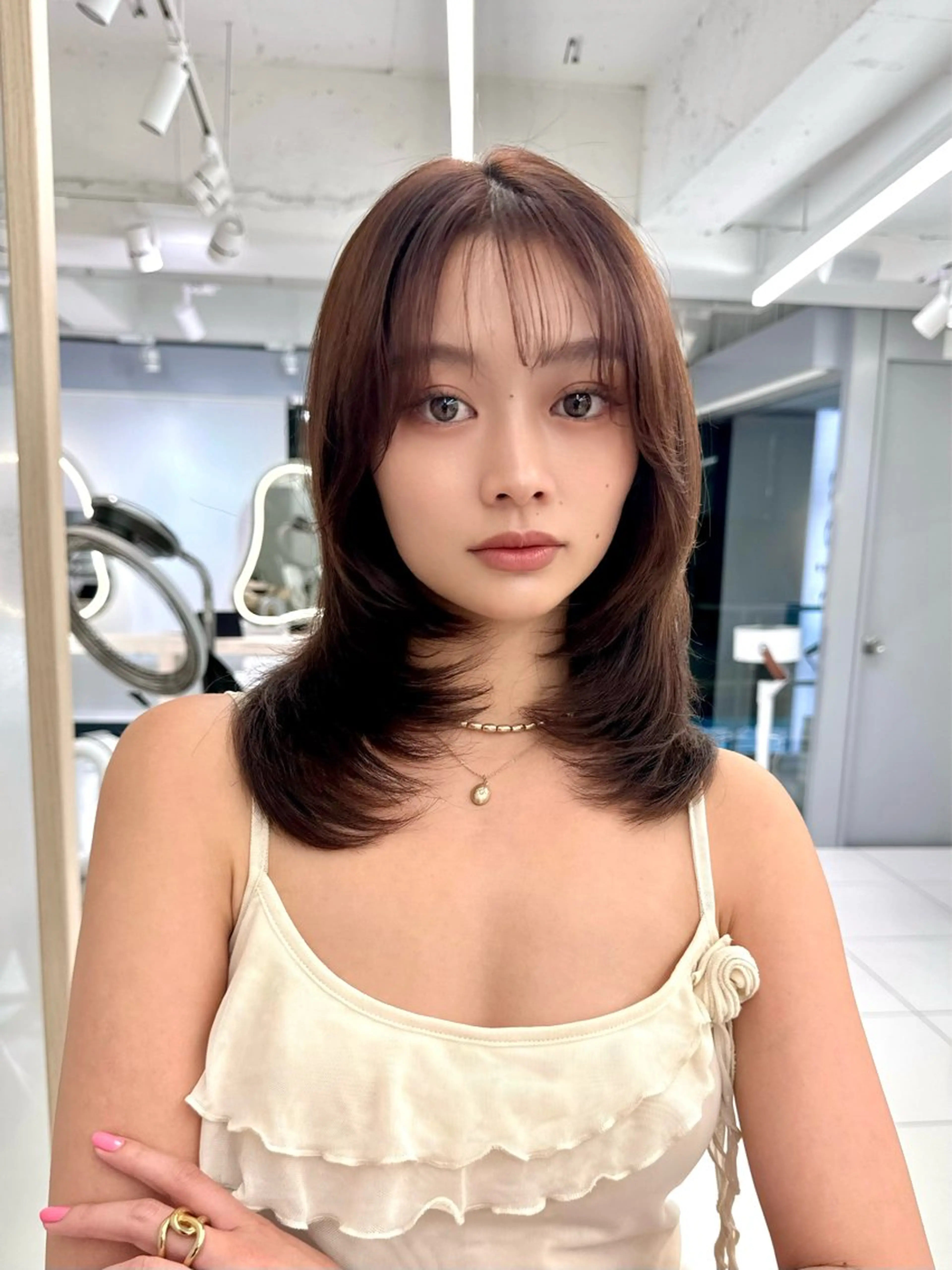 セミロング カット 縮毛矯正 三鷹で1番ショート ボブをカットする新谷のヘアスタイル