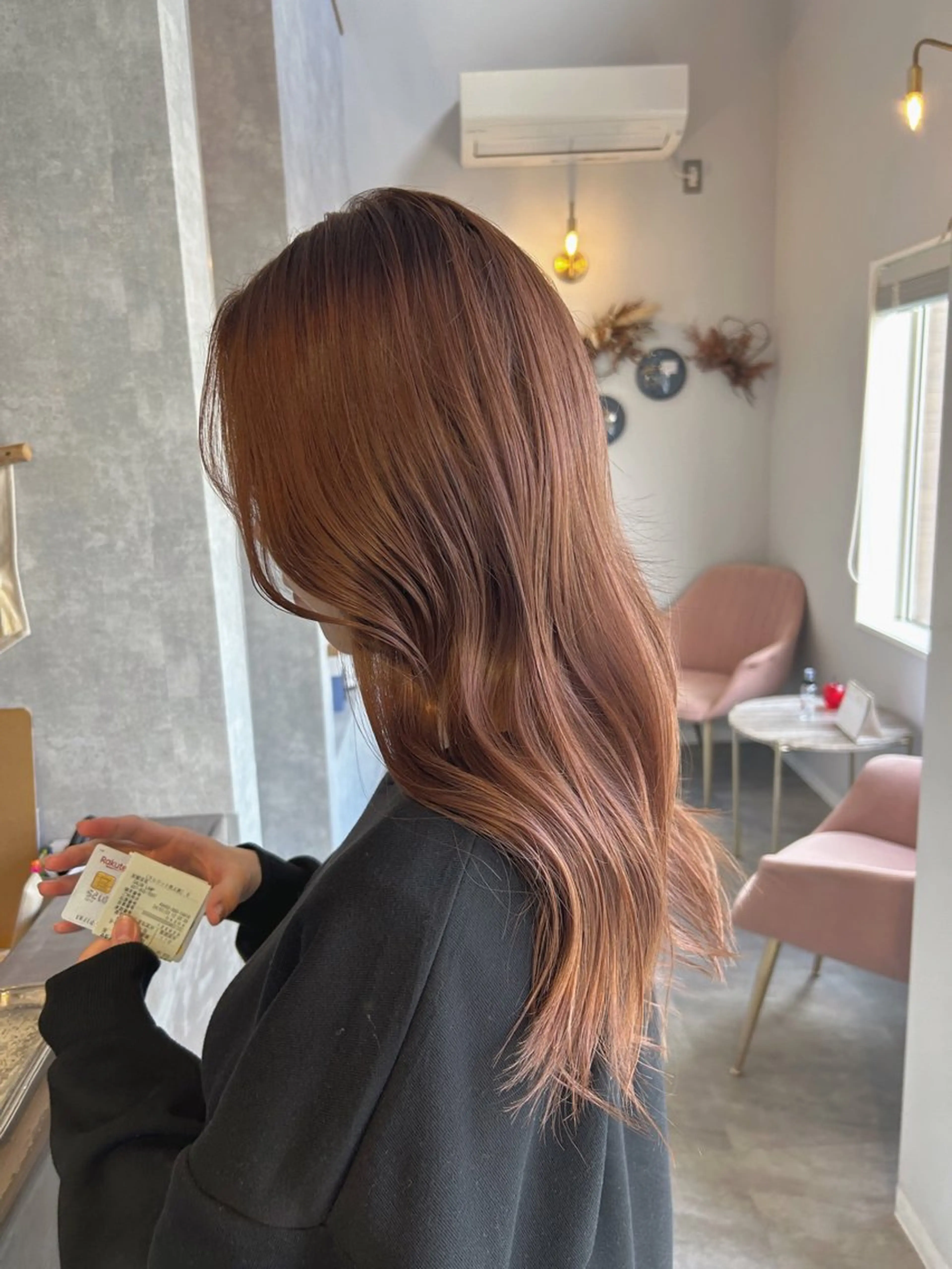 ロング カラー ベージュカラー ピンクカラー ピンクベージュ ayumi ／透明感カラーのヘアスタイル