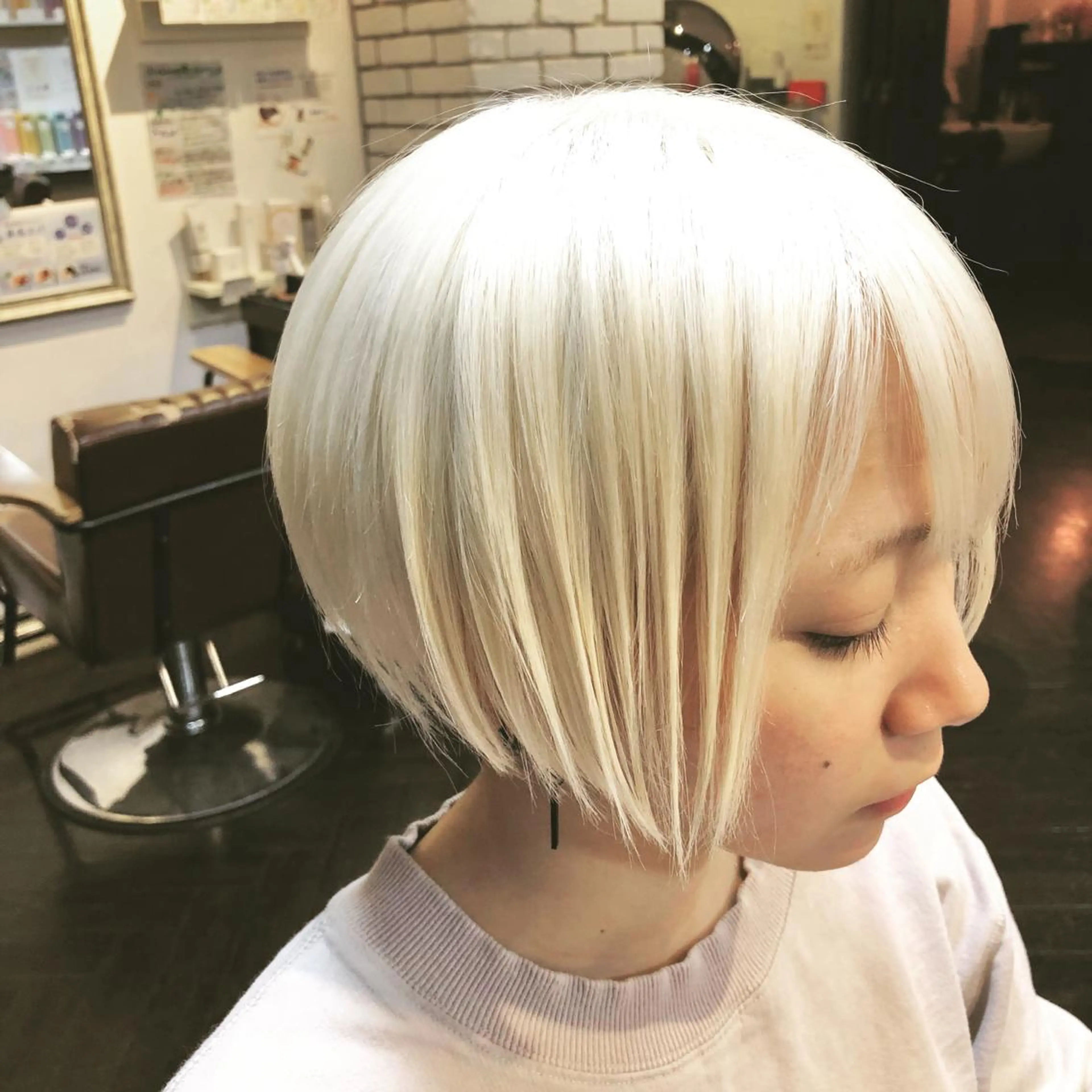 ショート カラー アッシュ ホワイトアッシュ 髪質改善師/ 極艶髪✨Hirokiのヘアスタイル