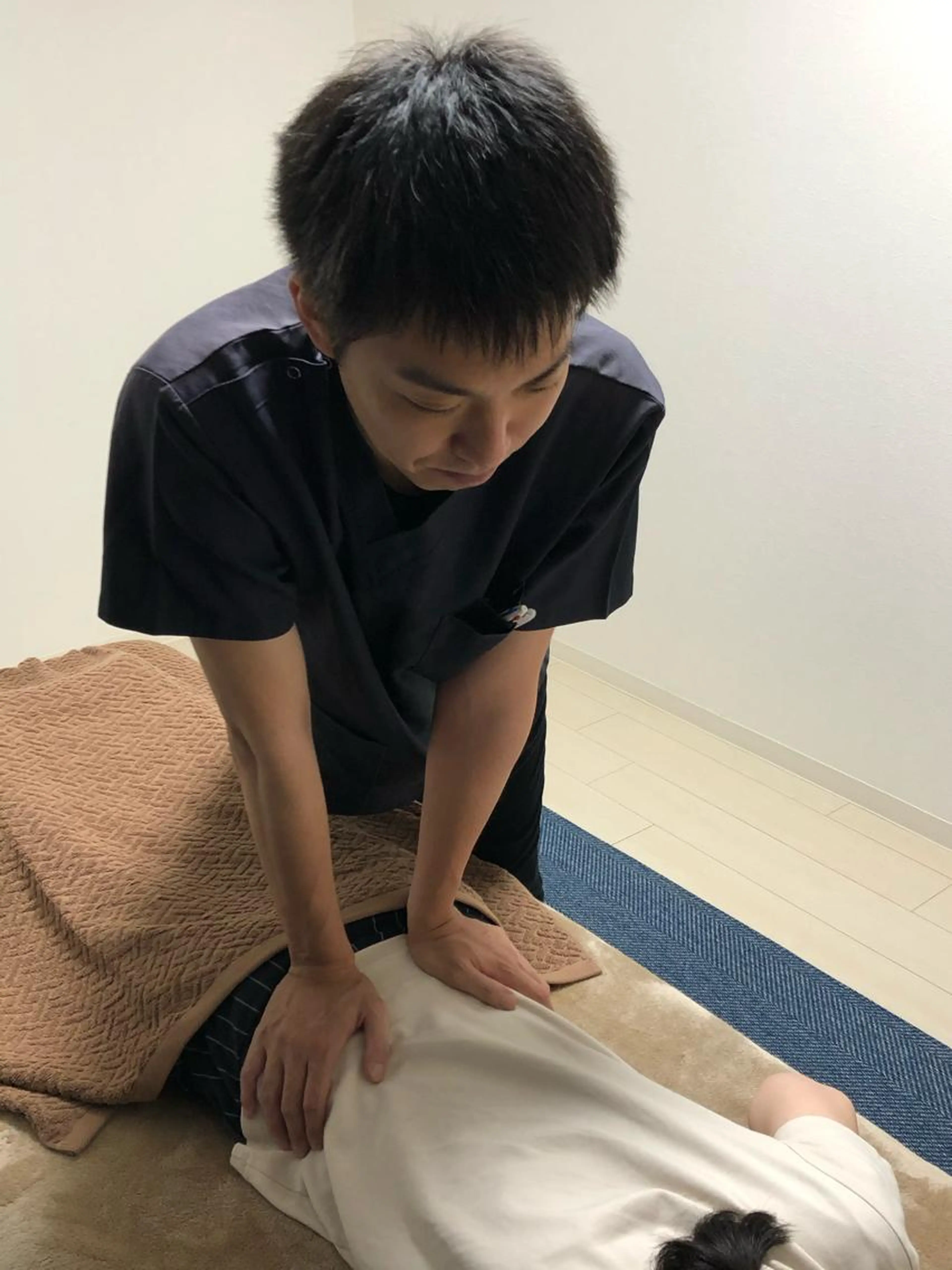 腰痛整体🌟痛みの原因をしっかり検査し筋膜や関節にアプローチしていきます。痛みの無いソフトな施術です。の写真