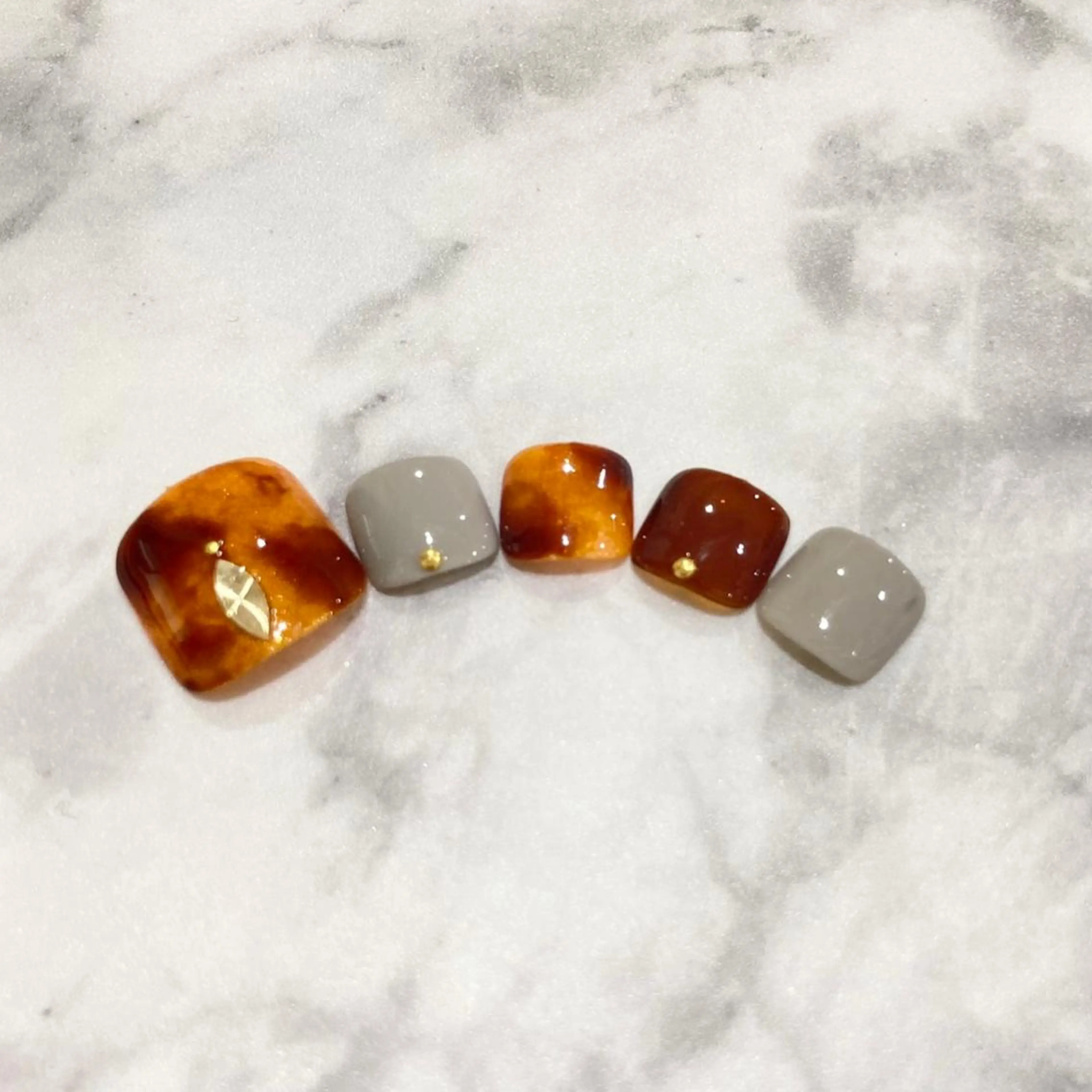 ネイル フットネイル ジェルネイル ニュアンスネイル パラジェル Nail&eye Belire 新宿のネイルデザイン