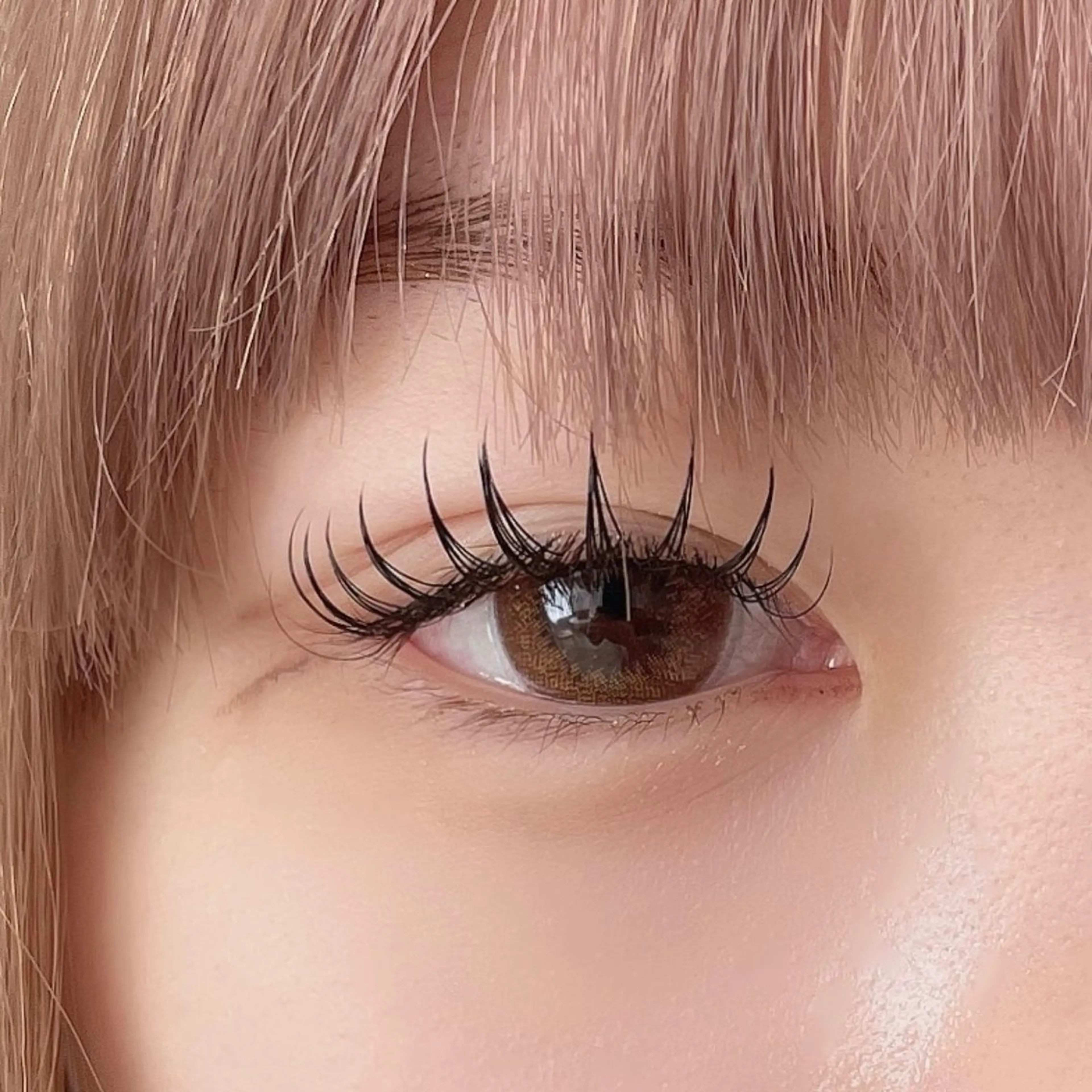 マツエク・マツパ 束感まつ毛 Dカール フラットラッシュ GENUINE LASH所属・GENUINE LASH　SAKIのマツエク・マツパデザイン
