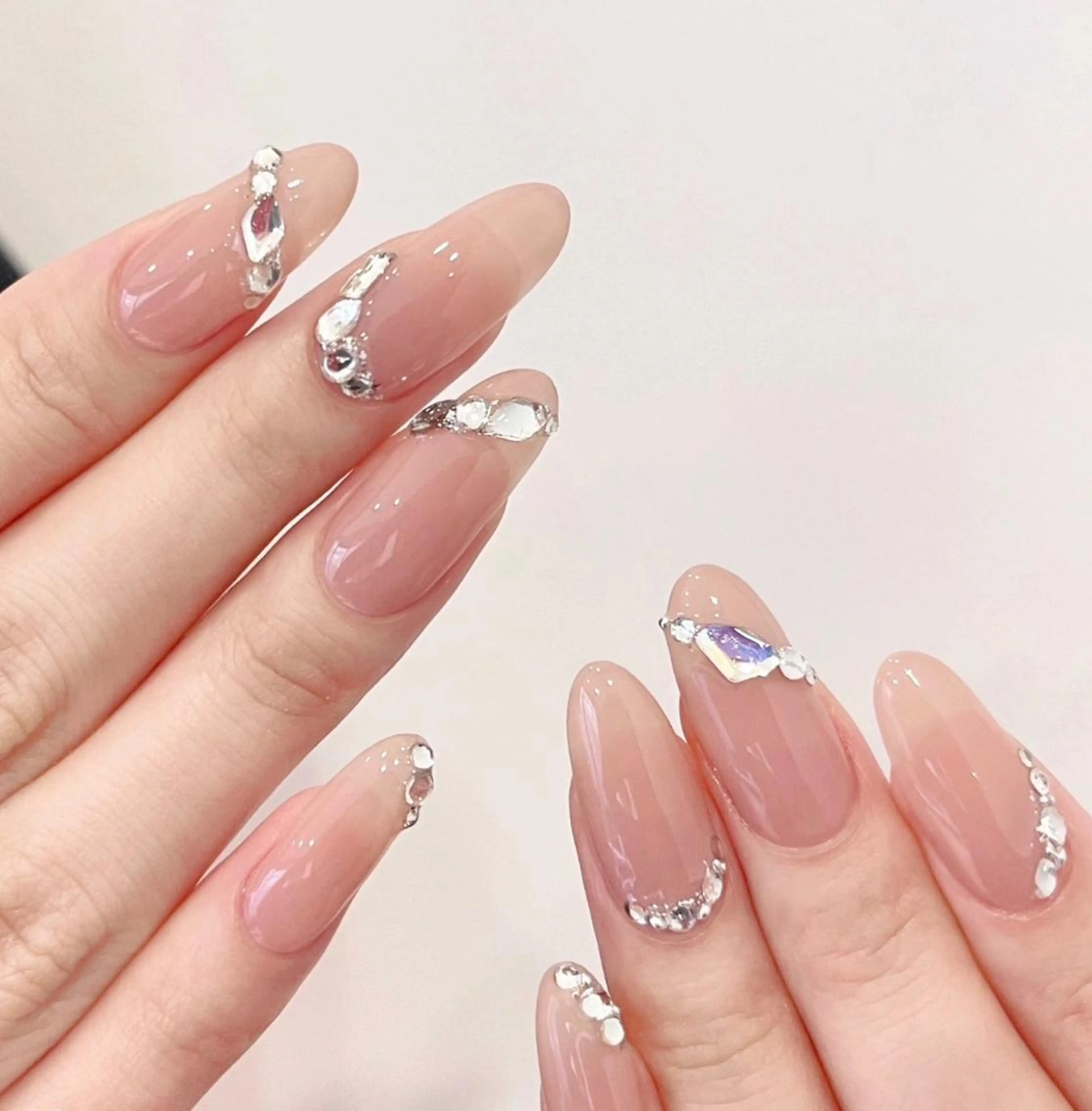 ネイル Queens 榊 まおのネイルデザイン