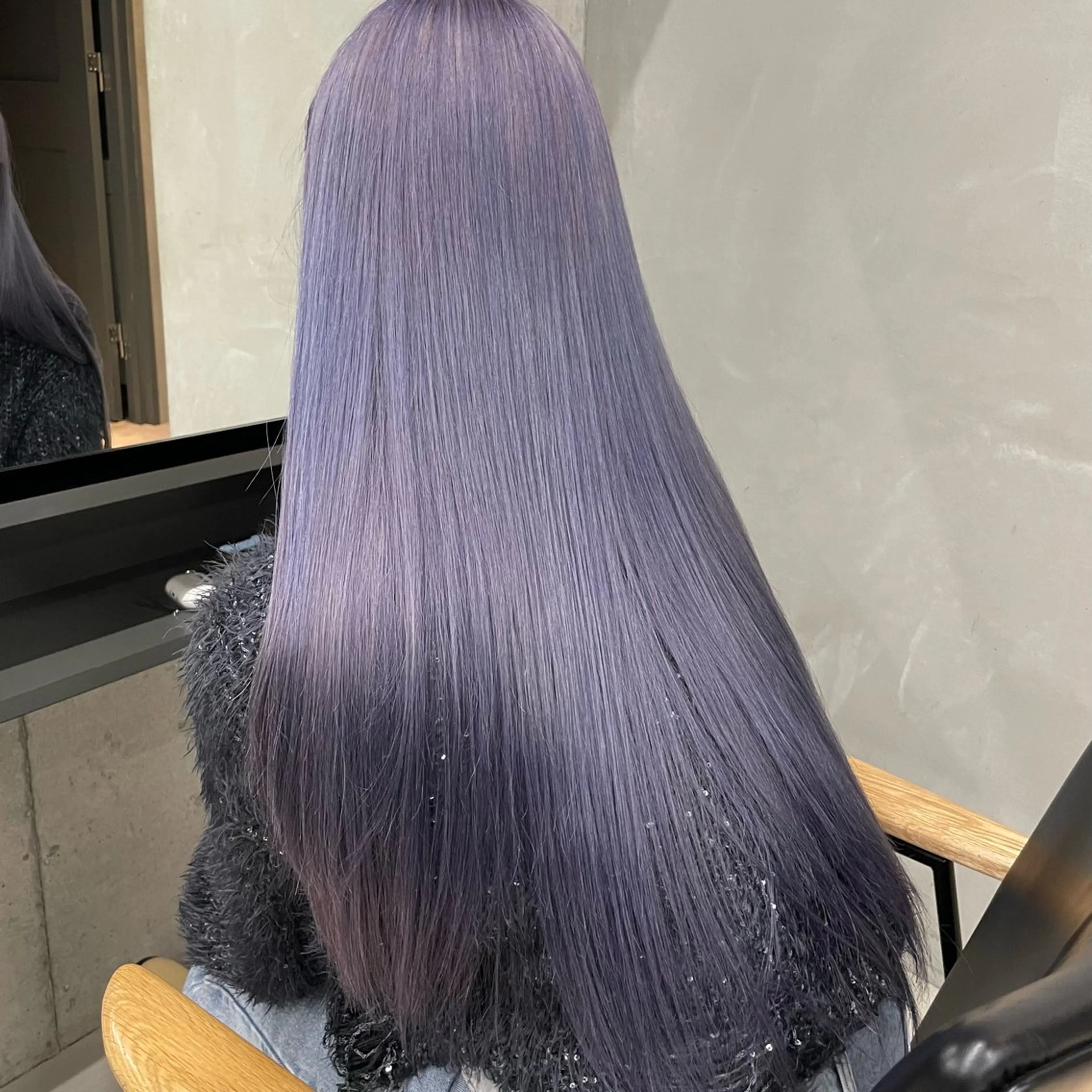 ロング カラー ブリーチ ブルーカラー パープルカラー カット ヘアカラー トリートメント トレンドカラー🥣／ ヘアアレンジ✩.*˚のヘアスタイル
