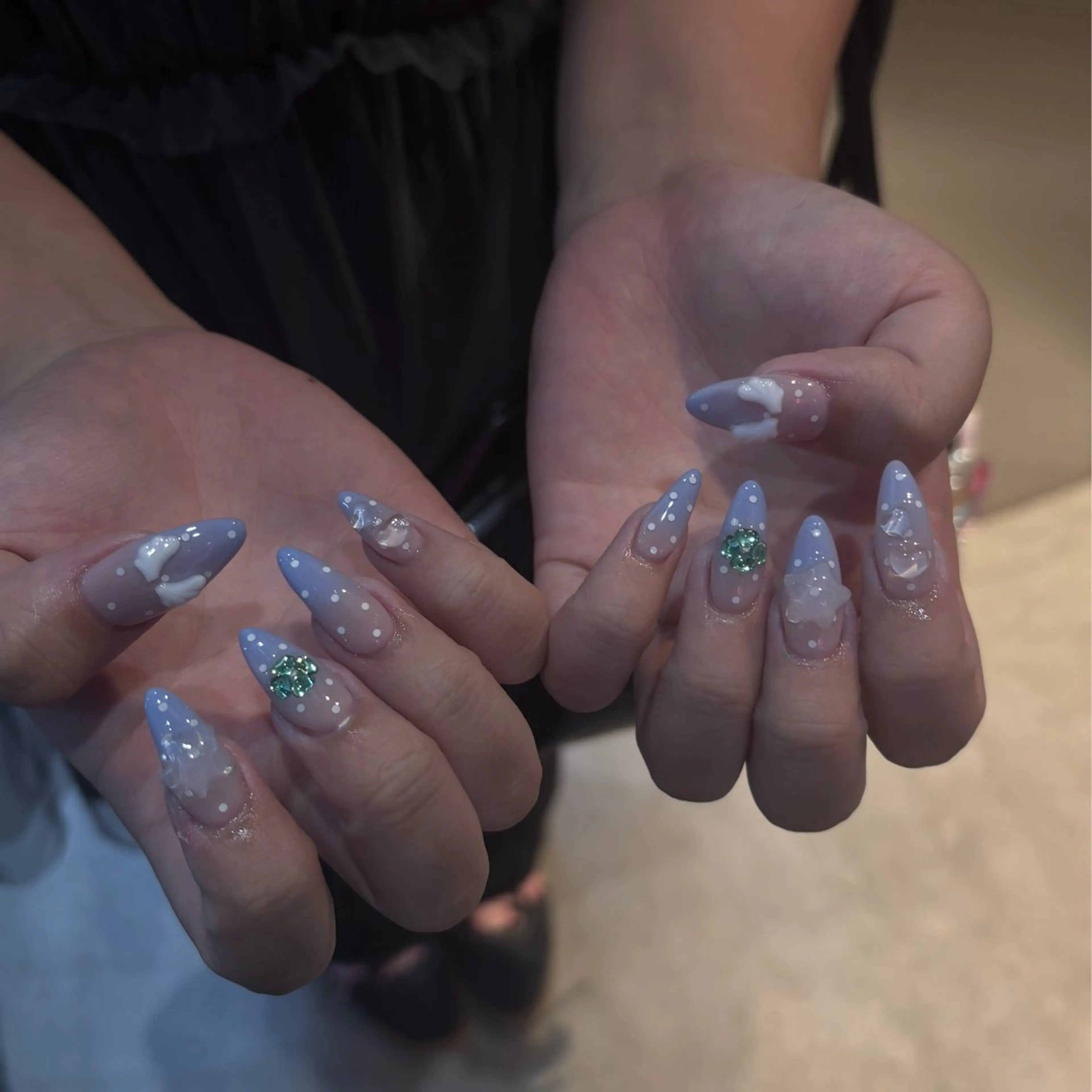 ネイル ハンドネイル 🦋WOLTOKYO 🦋shizukuのネイルデザイン