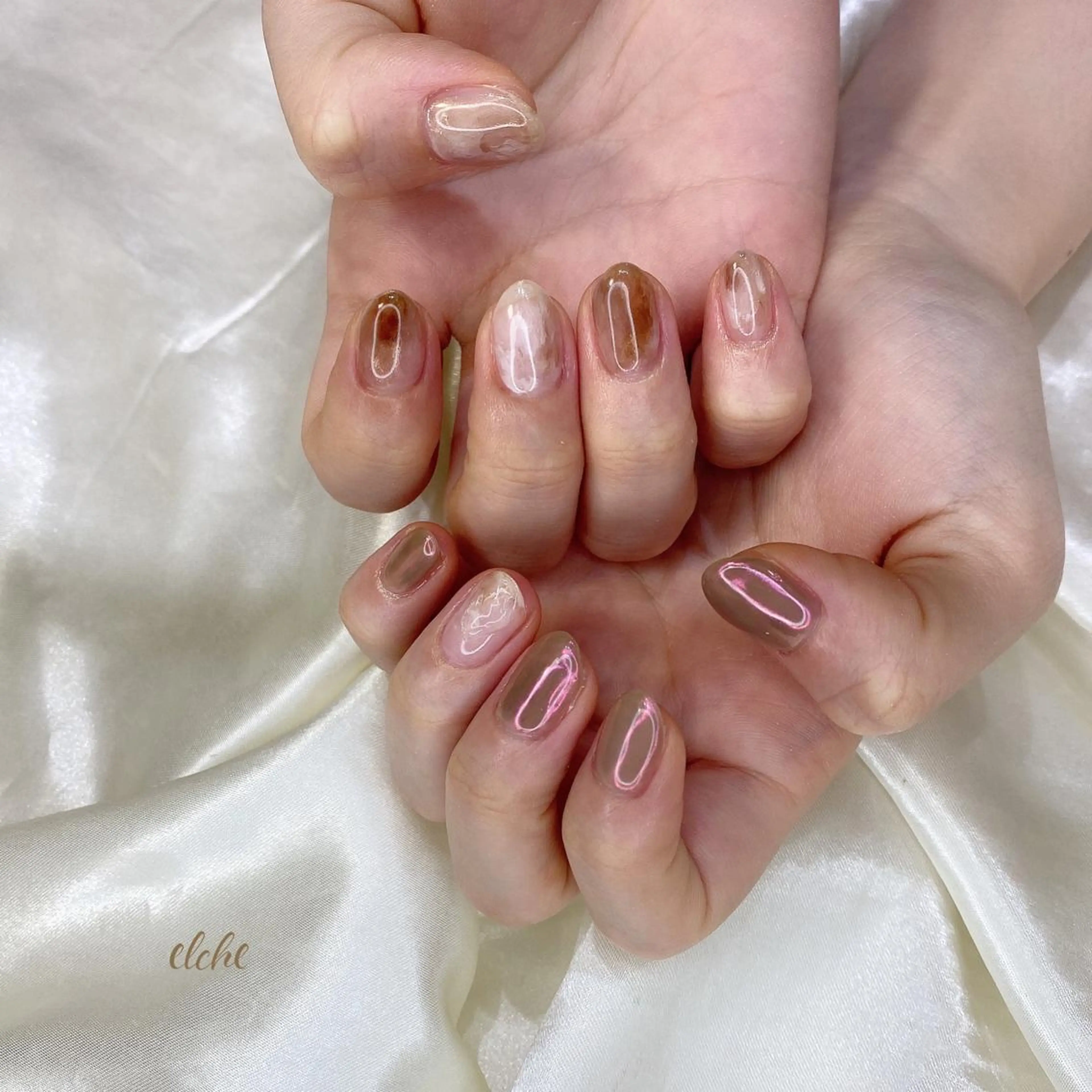 ネイル ハンドネイル 西岡 杏のネイルデザイン