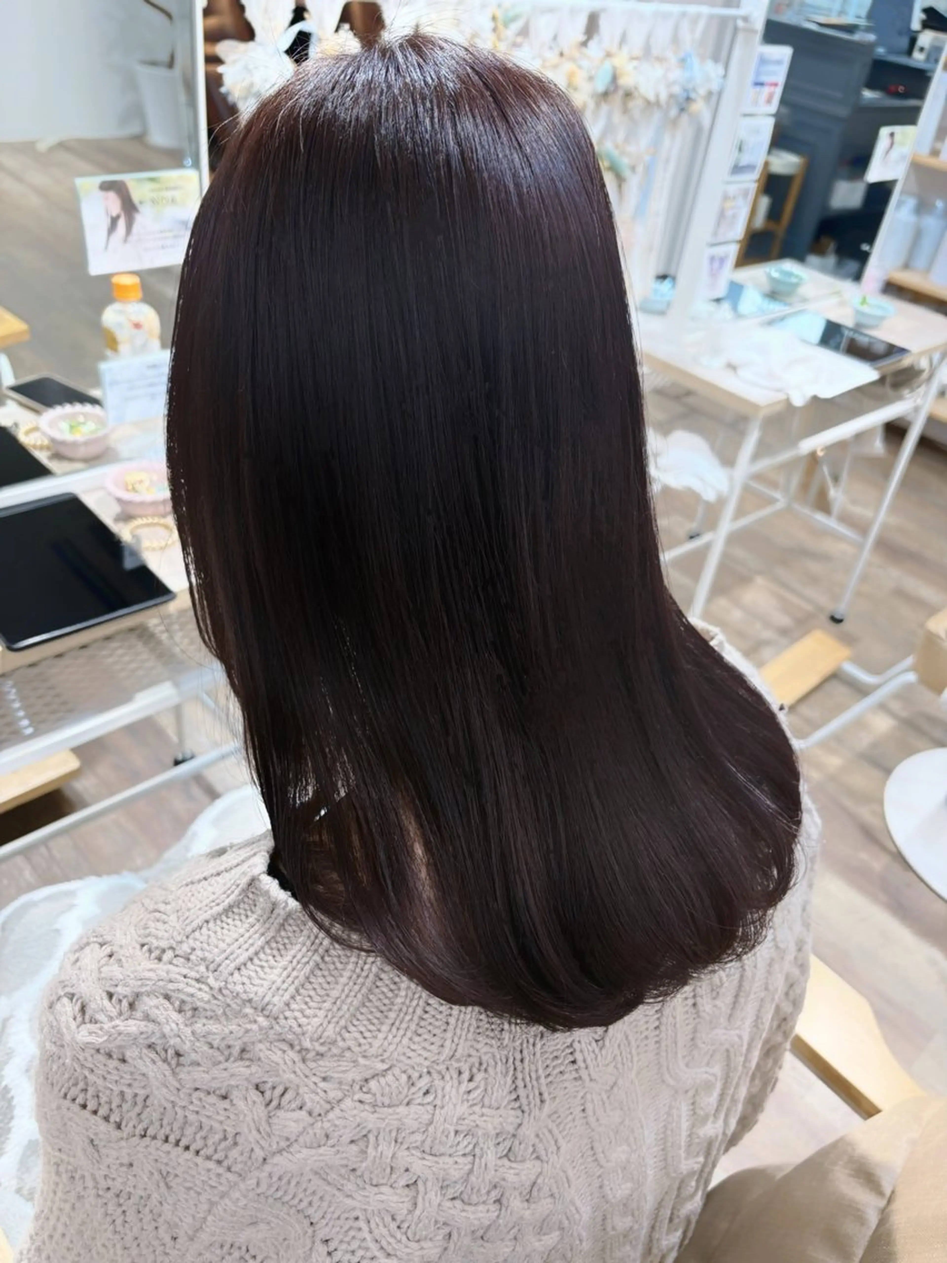 ツヤ感たっぷり✨️/似合わせカット&くすみ感カラー&6stepトリートメント(ホームケア付)🧴の写真