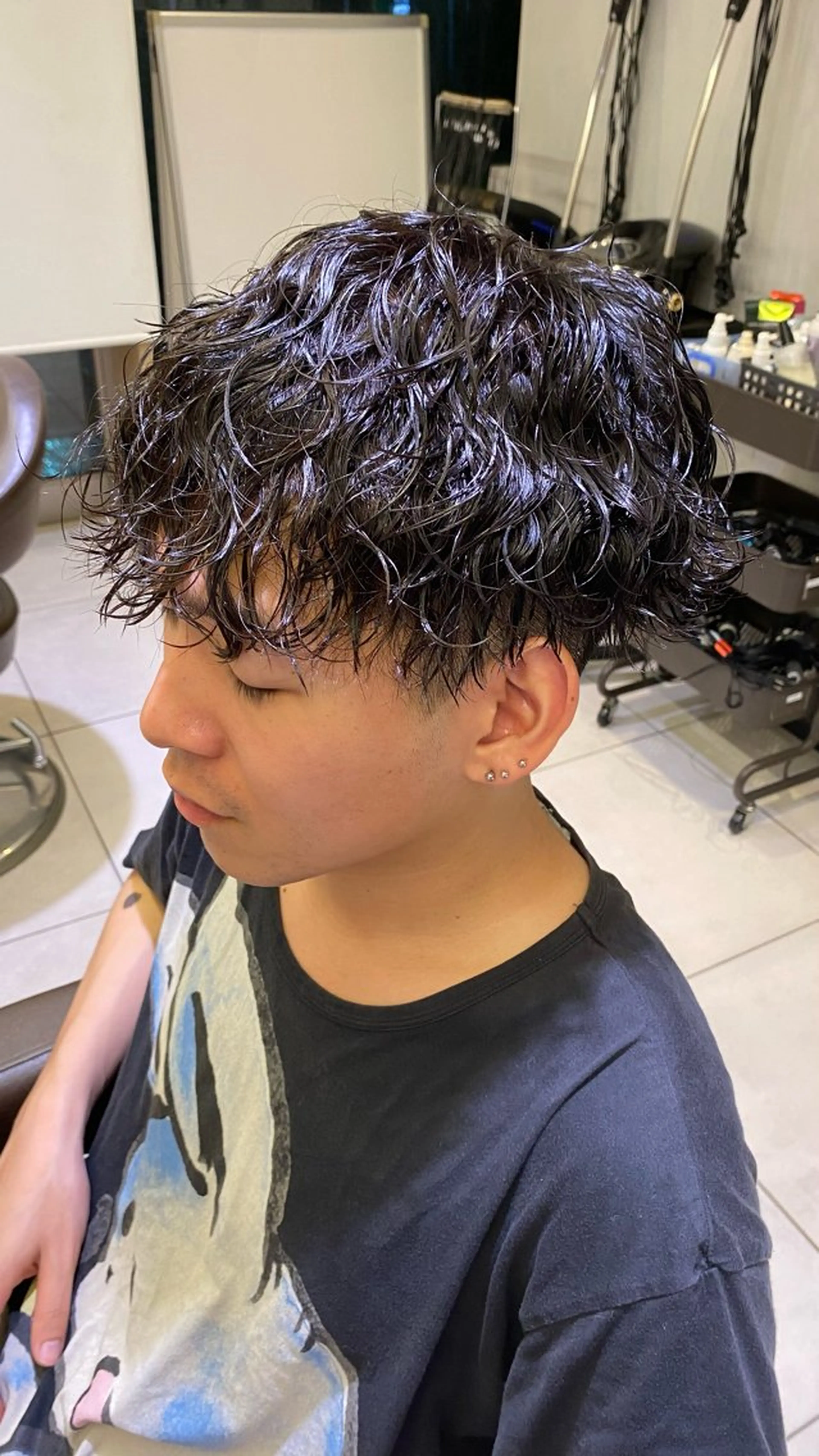 ショート パーマ メンズ メンズパーマ 波巻きパーマ 野老 海音のヘアスタイル