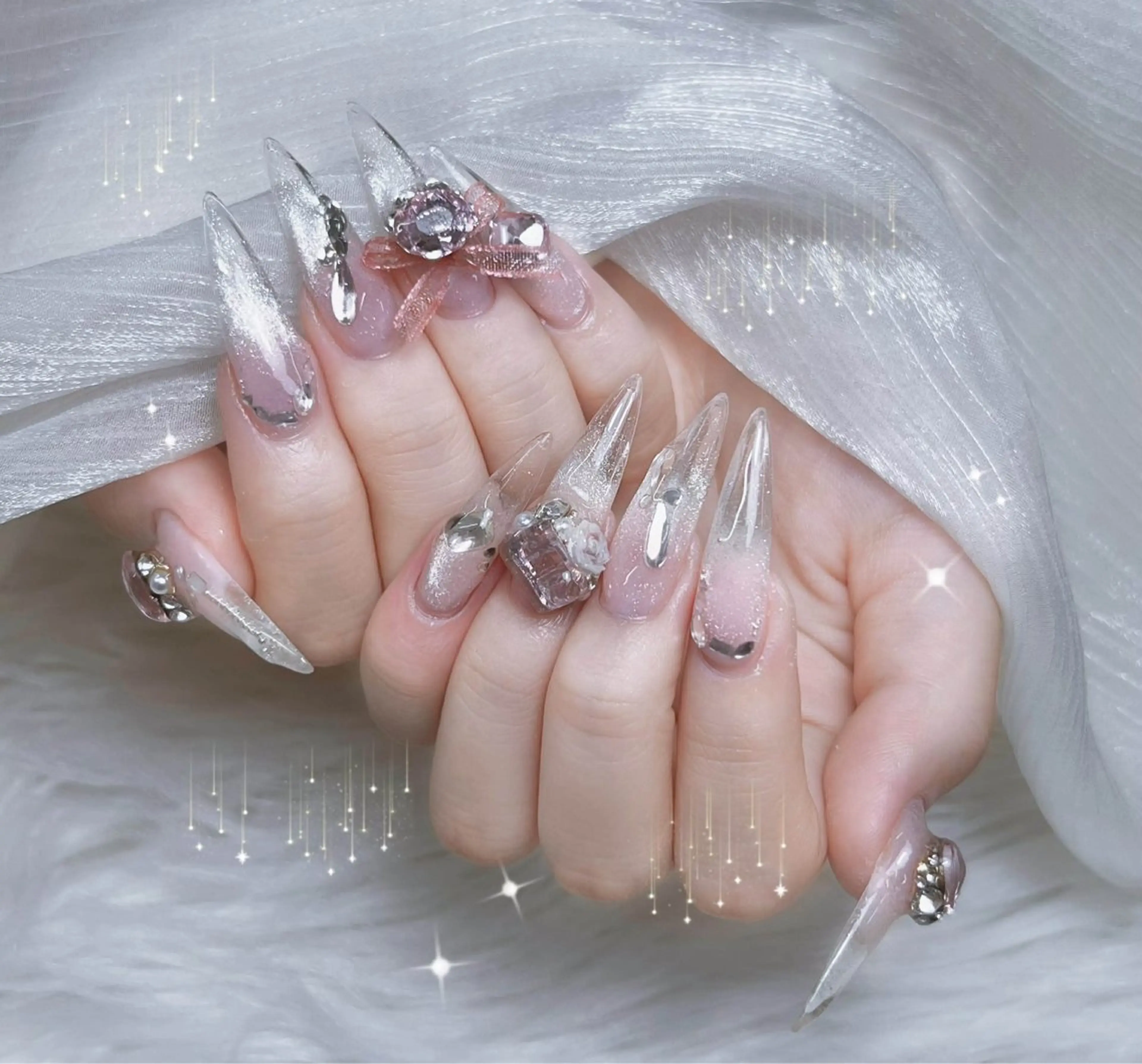 ネイル ハンドネイル いちご ちゃんのネイルデザイン