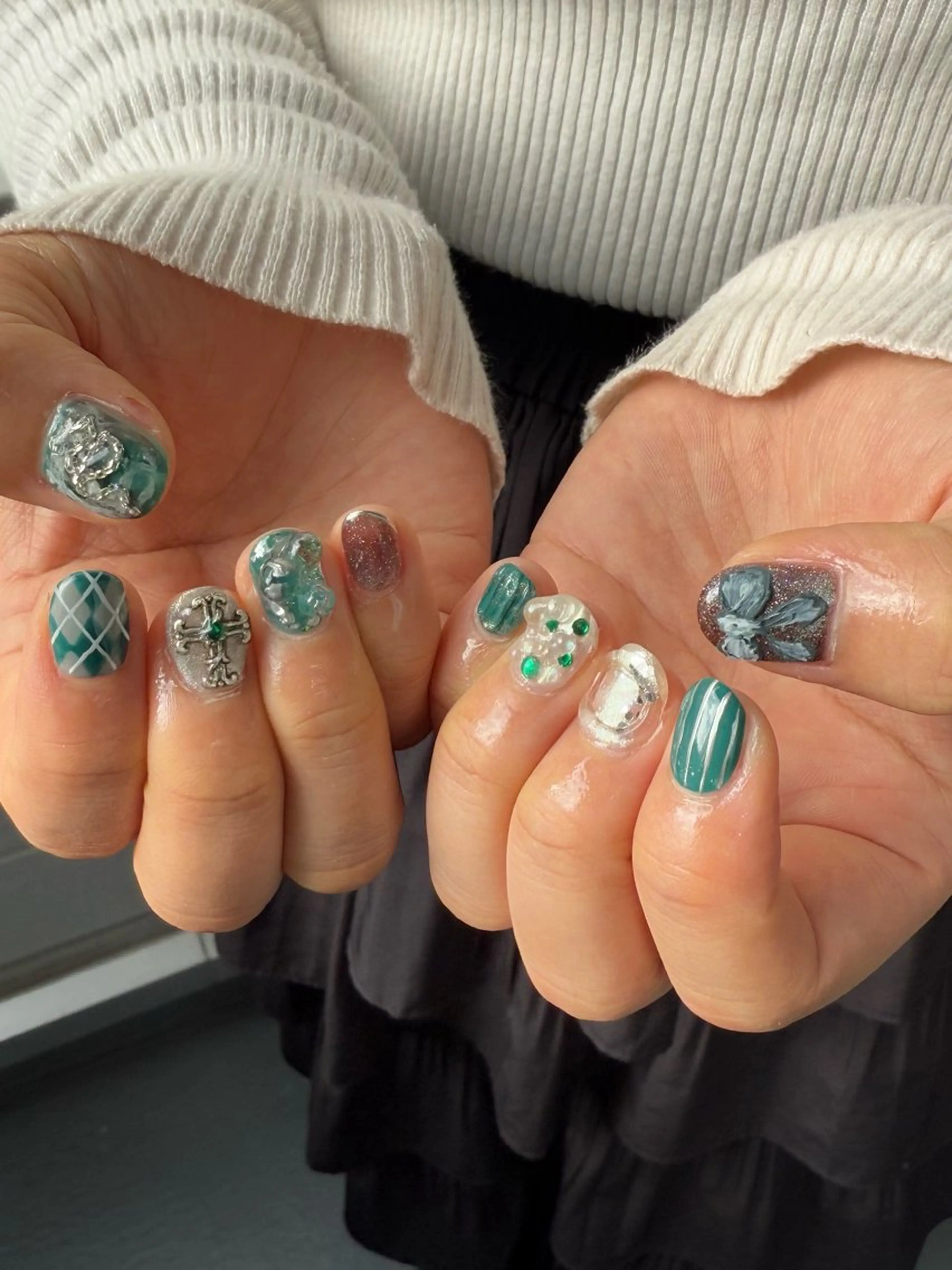 ネイル ハンドネイル ULL emiriのネイルデザイン