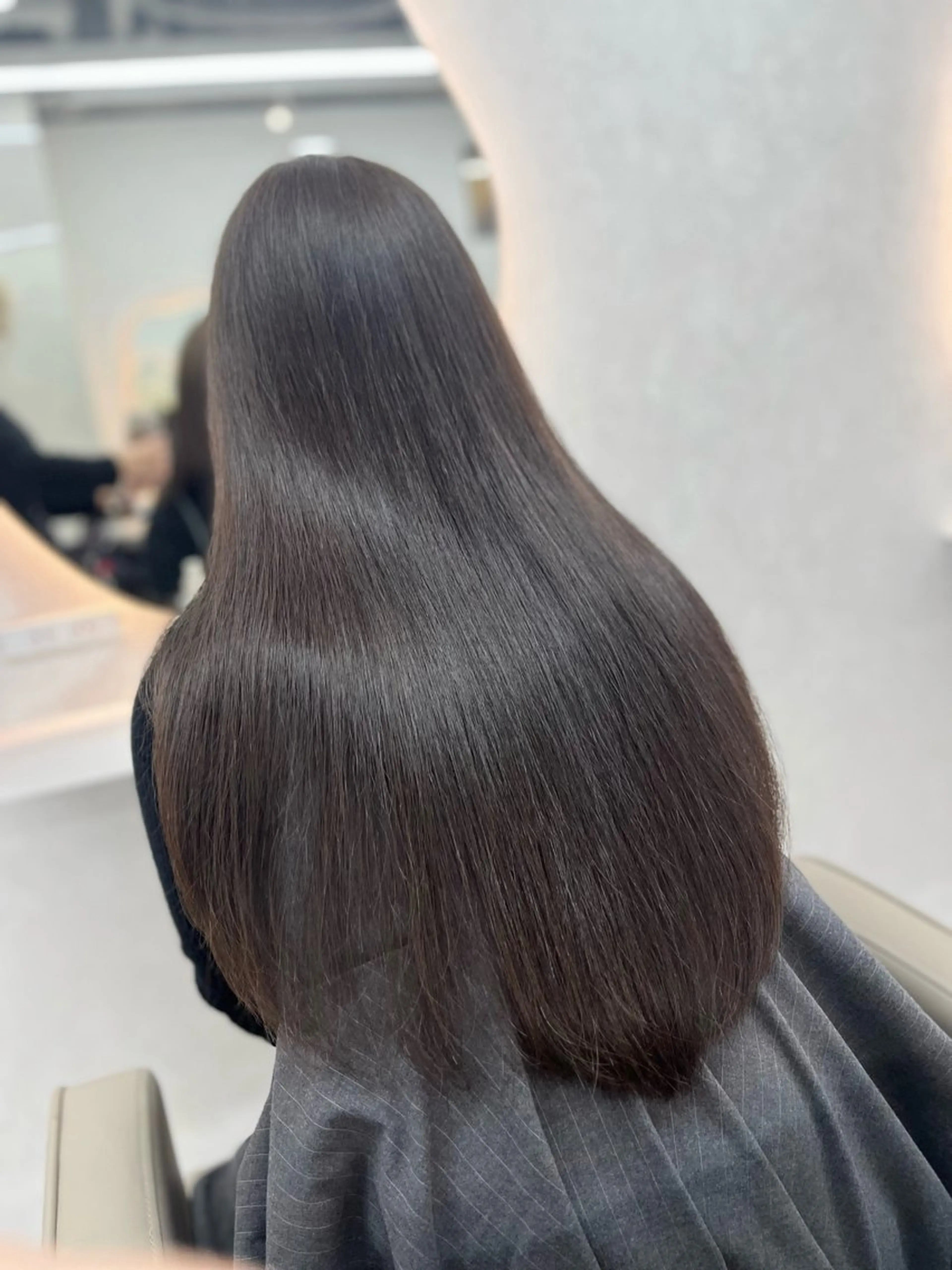 ロング カラー アッシュ アッシュグレー アッシュグレージュ 透明感カラー グレージュ カット ヘアカラー トリートメント 🦋Yui🦋透明感 /ベージュ/髪質改善のヘアスタイル