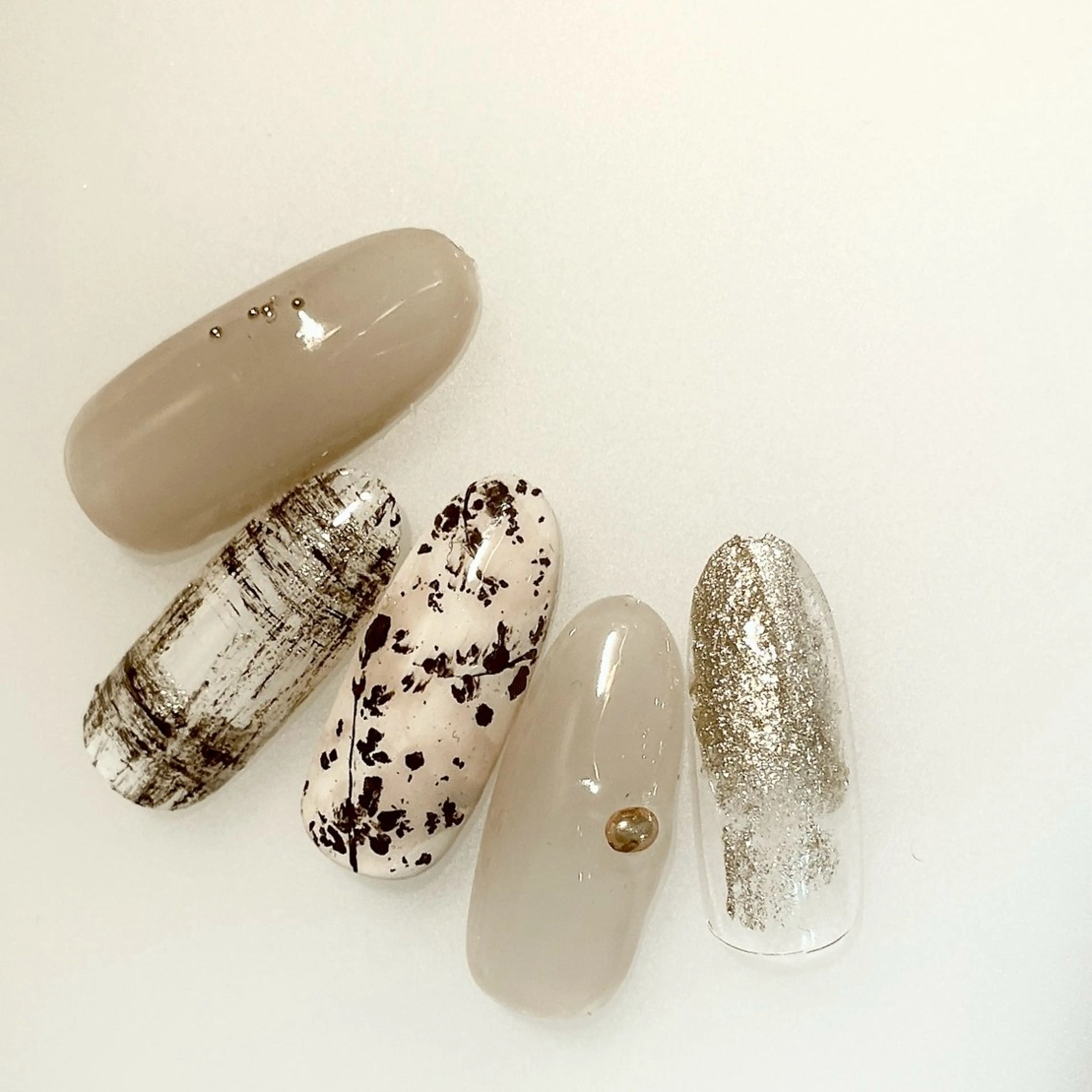 ネイル アートネイル 長さ出し ハンドネイル A85G ayakoのネイルデザイン