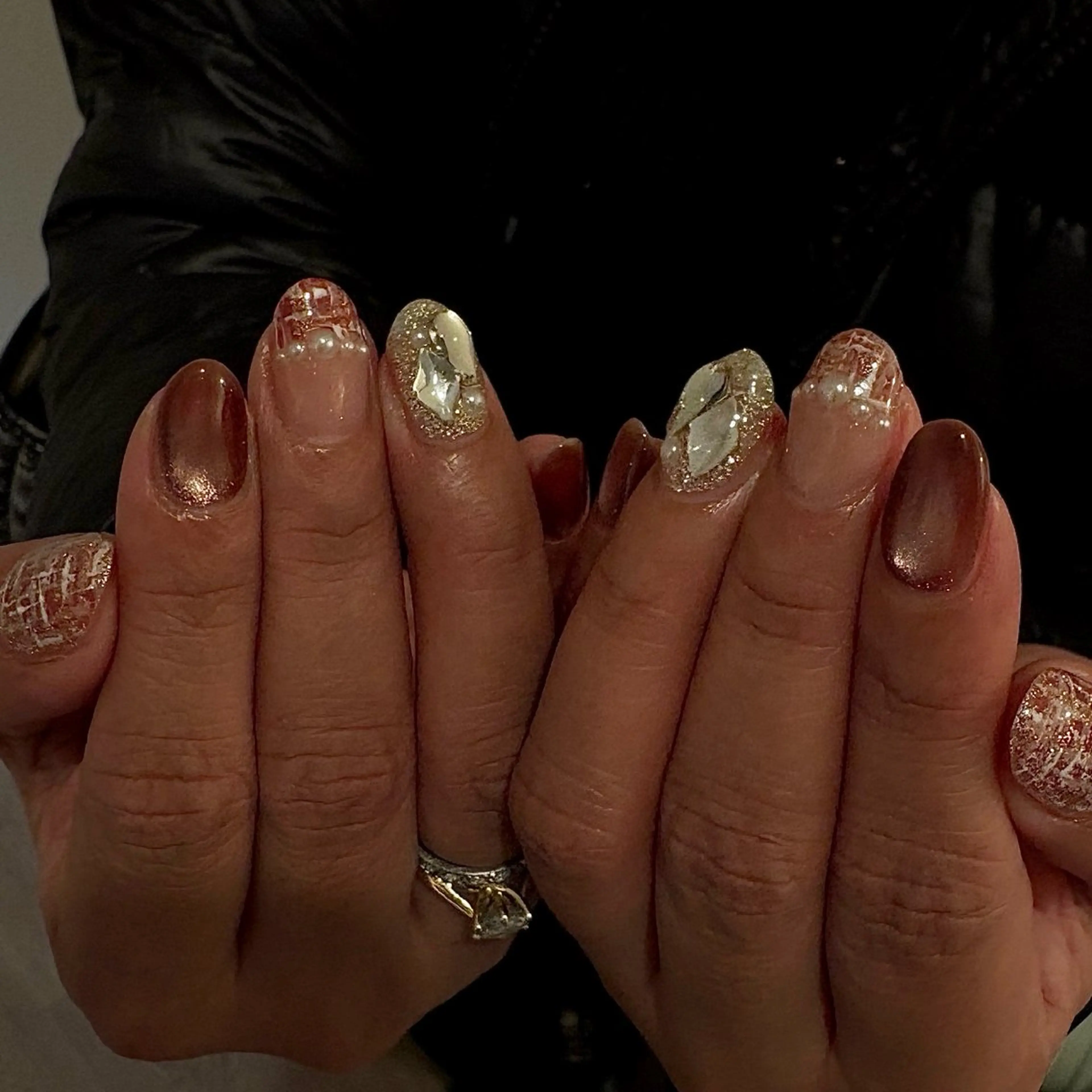 ネイル フラッシュネイル 韓国ネイル マグネットネイル ツイードネイル ワンホンネイル amuse ニュアンス/個性派のネイルデザイン