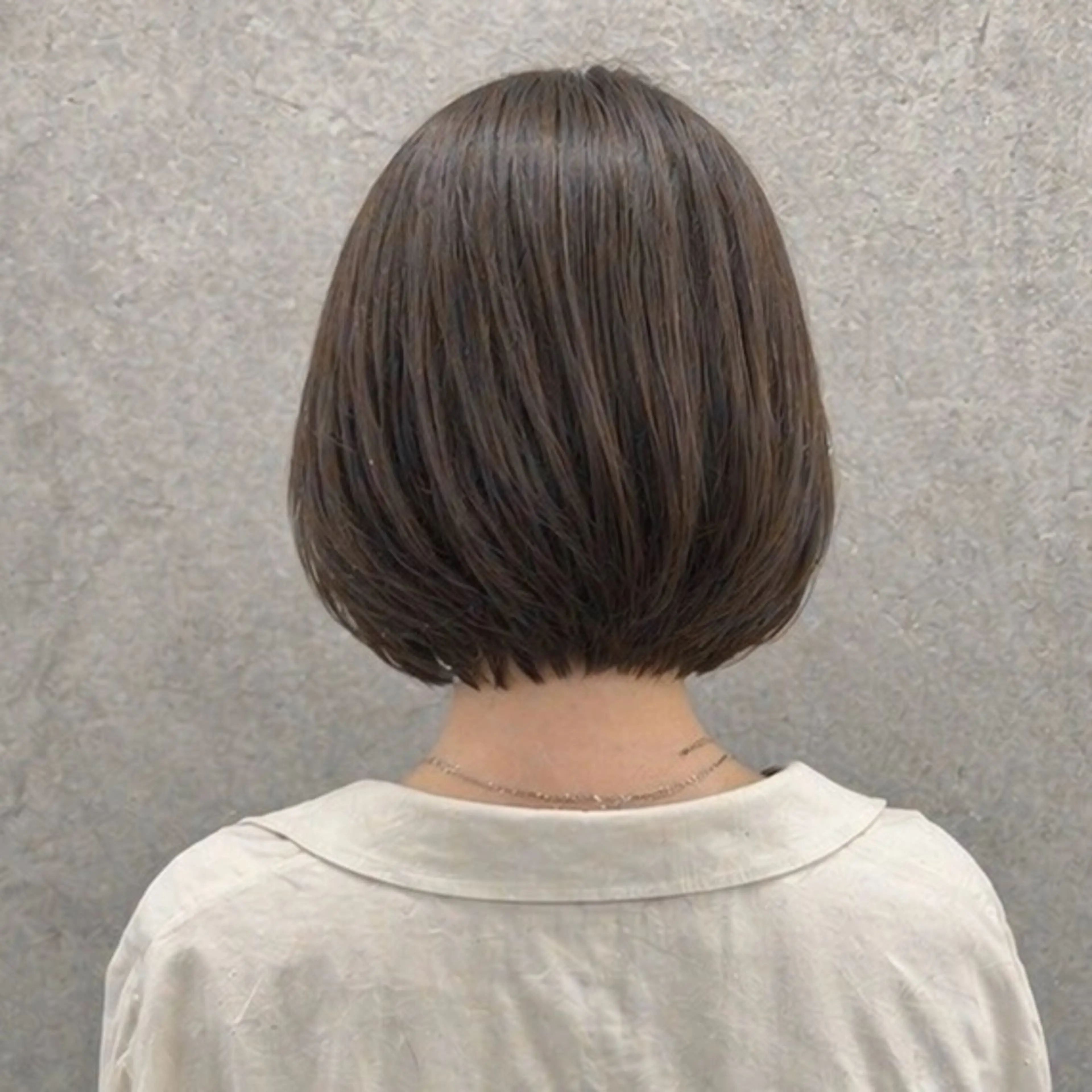 ショート カラー カット ヘアカラー 小島 咲音/艶カラー /レイヤー/縮毛矯正のヘアスタイル