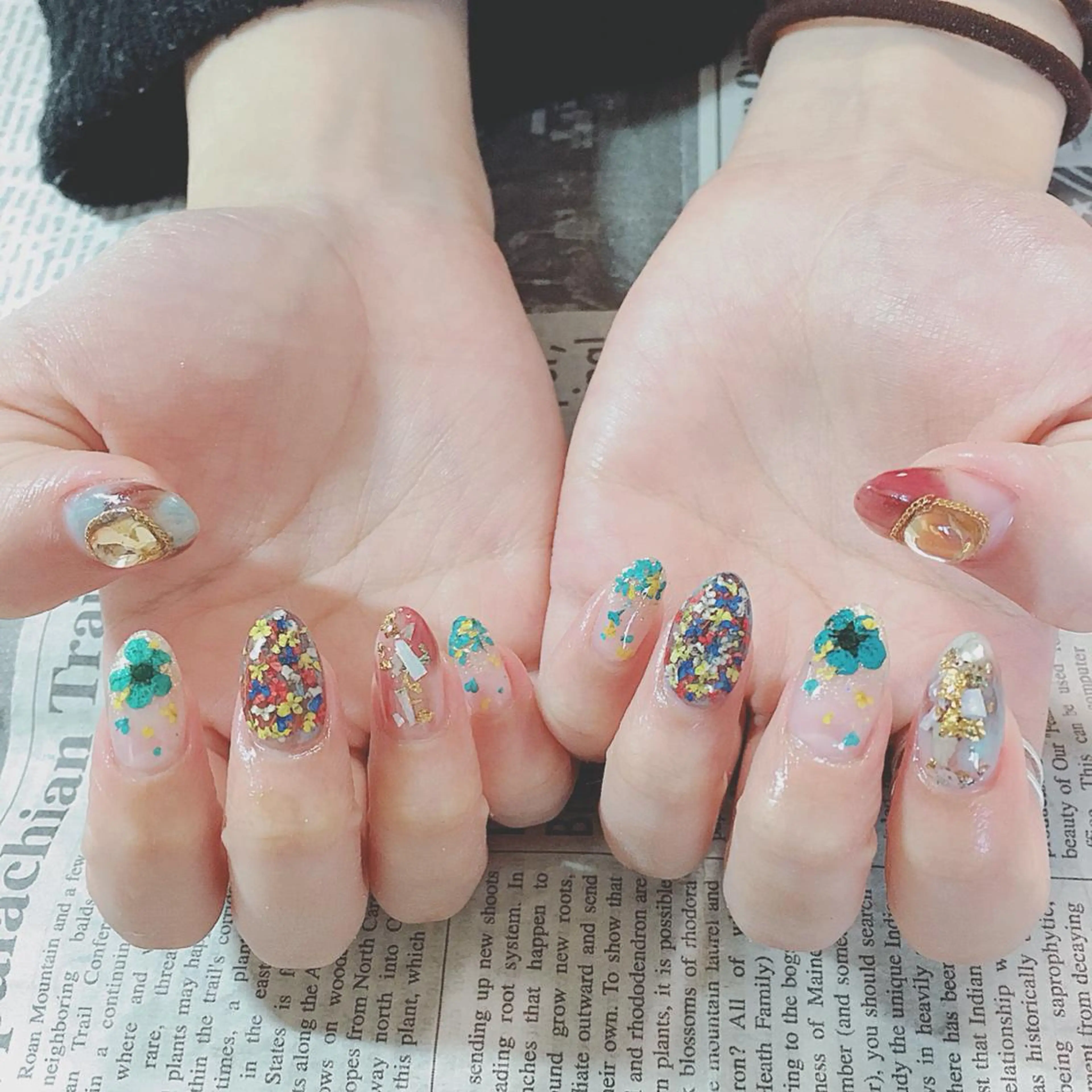 ネイル ハンドネイル ハンドケア 森山 舞のネイルデザイン