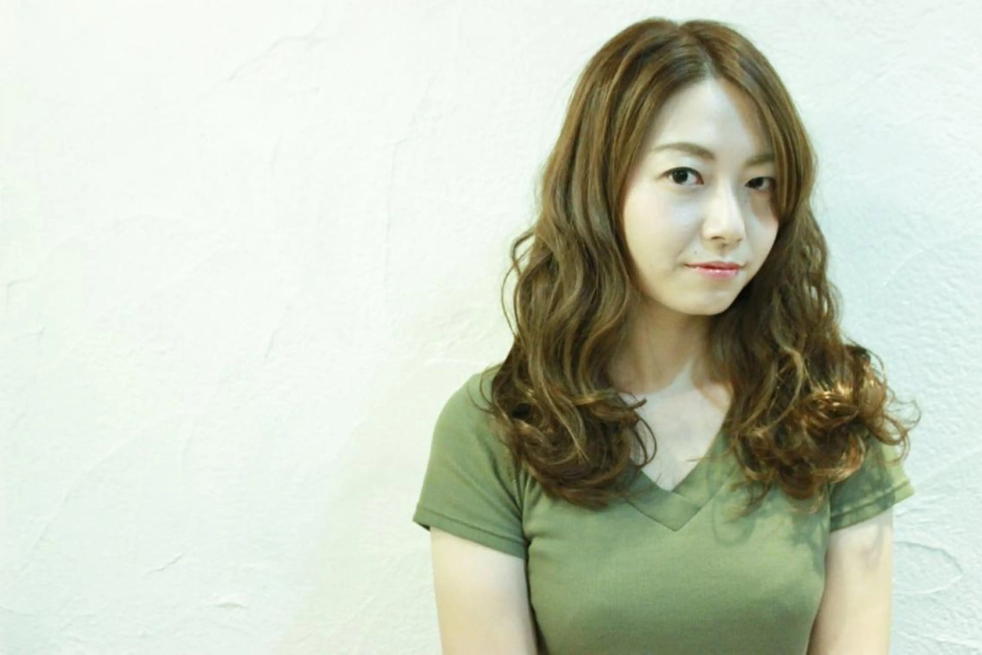 セミロング 所渉/韓国レイヤー /ウルフカットのヘアスタイル