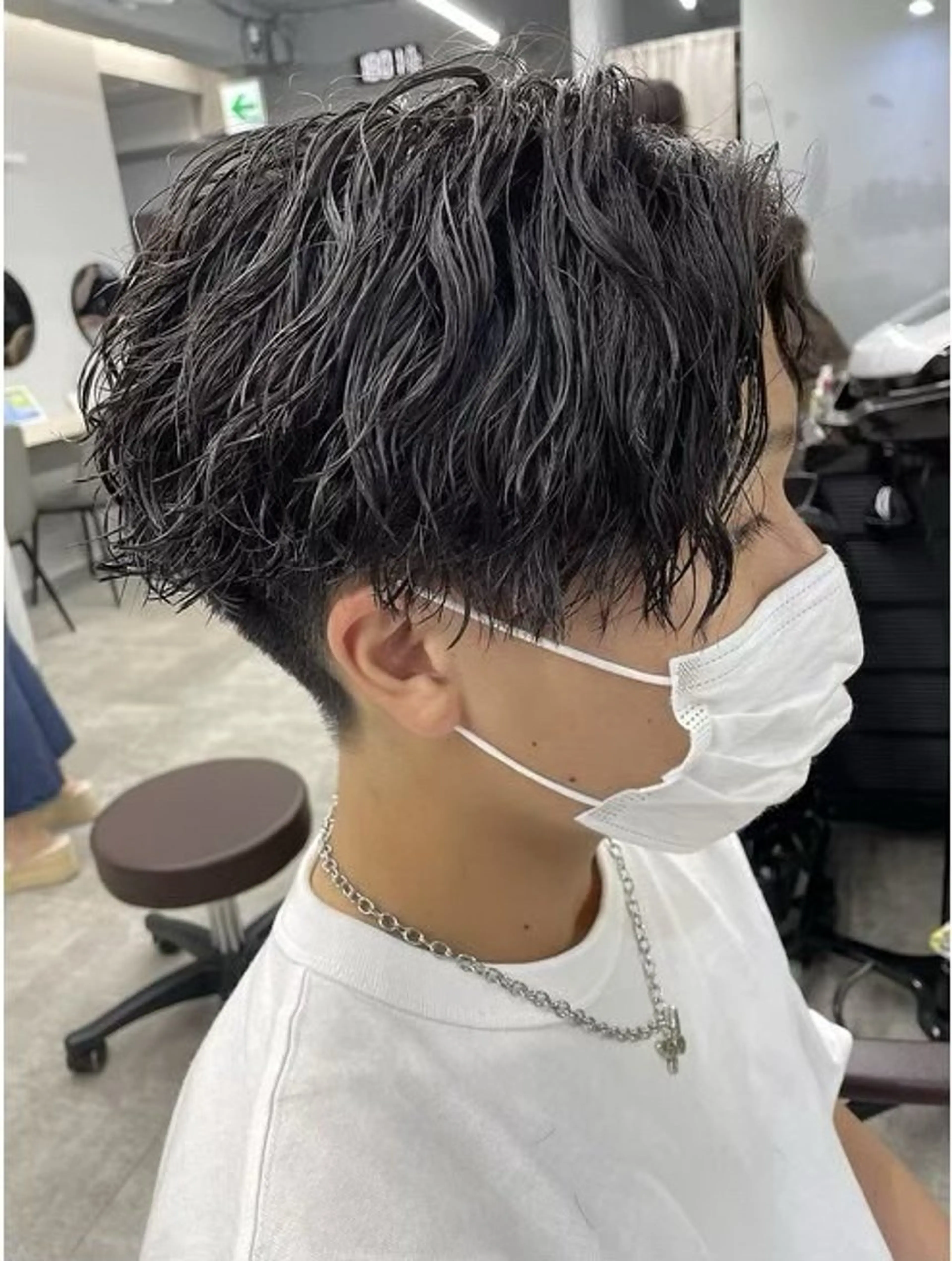 メンズ メンズパーマ 波巻きパーマ カット パーマ 🔥ユウト🔥メンズ 特化/赤み消しカラーのヘアスタイル