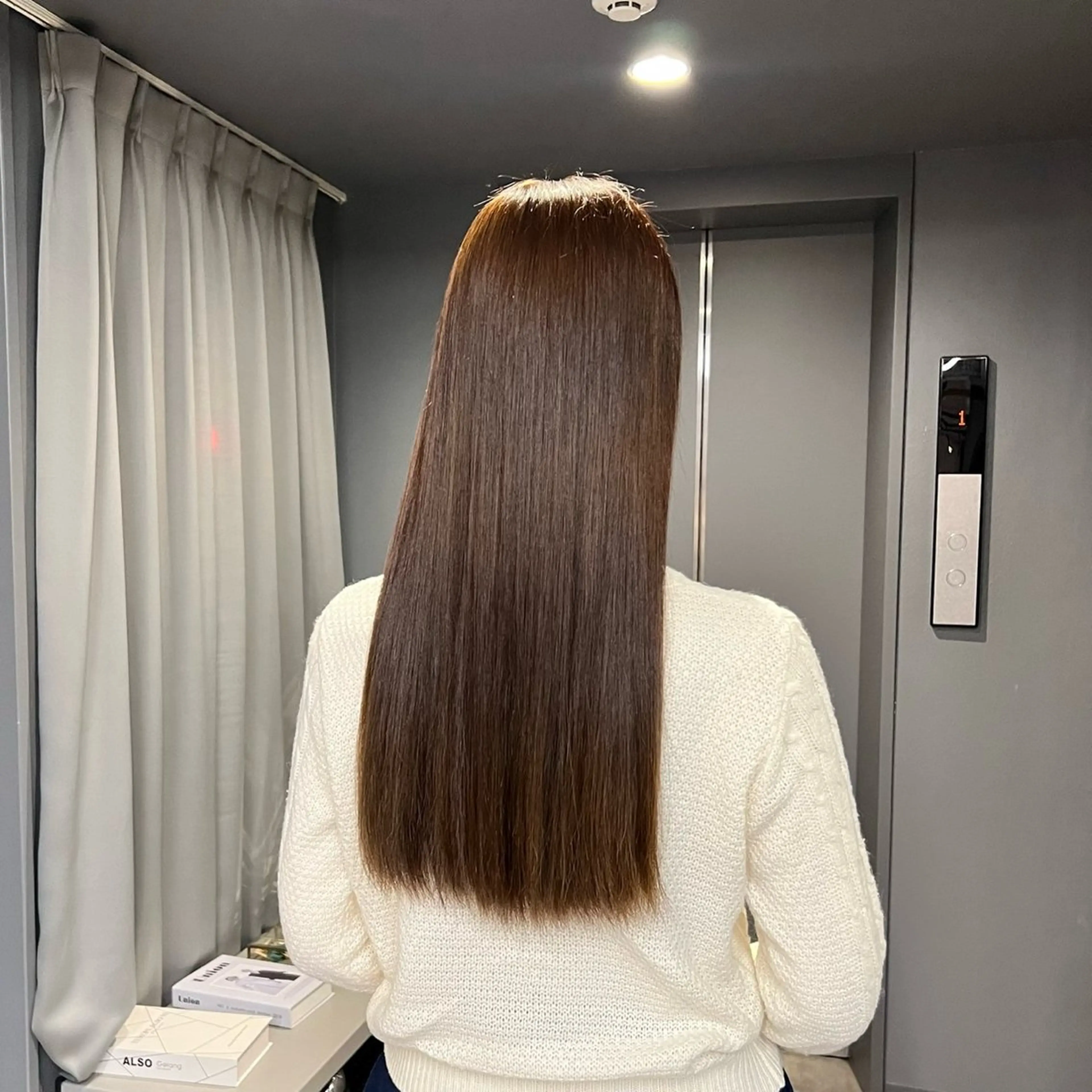 カラー 真下 瑞歩のヘアスタイル