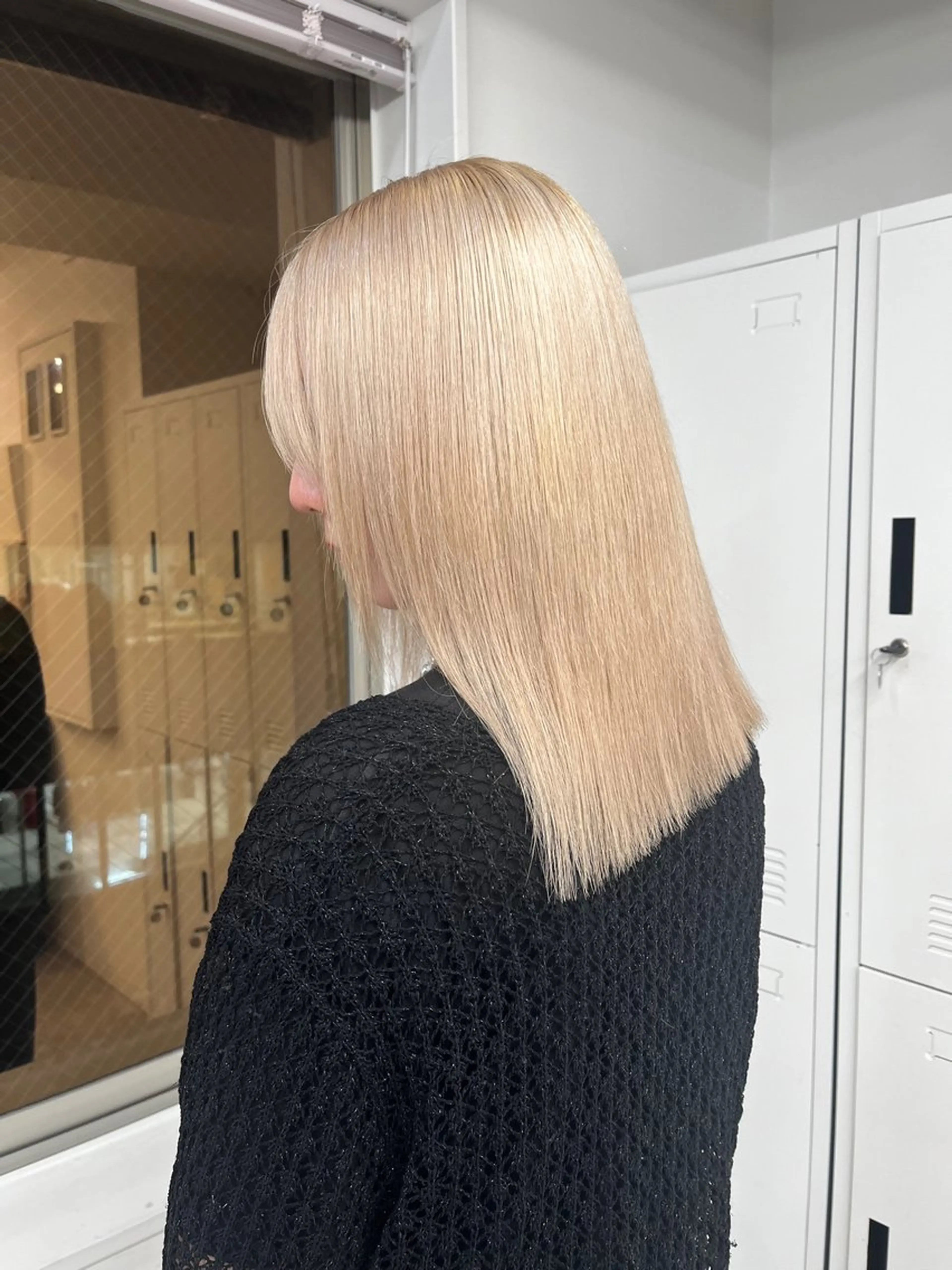 セミロング カラー ベージュカラー ブロンド ダブルカラー ハイトーンカラー ピンクカラー ヘアカラー トリートメント カットモデル様無料 💎saaya💎のヘアスタイル