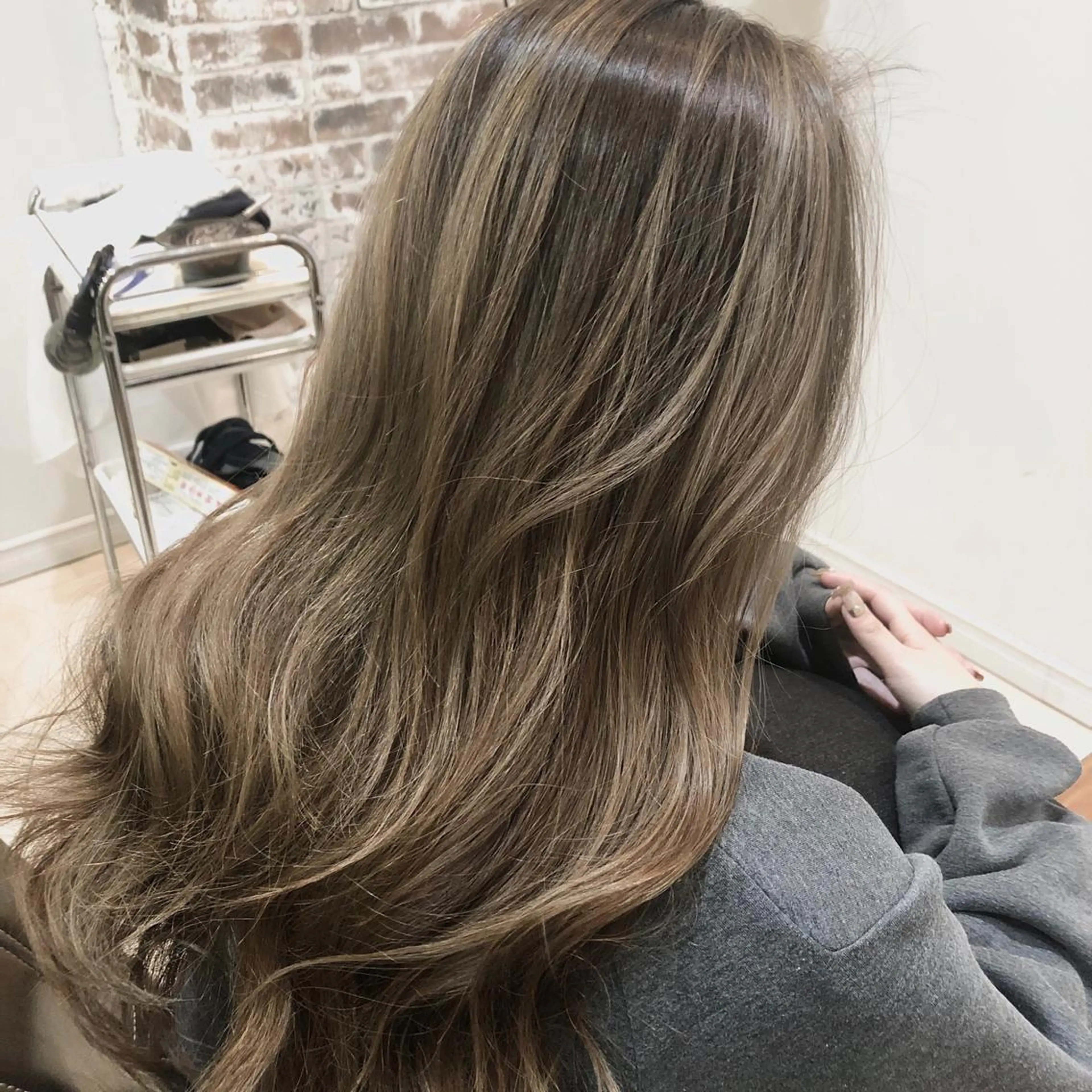 セミロング レイヤーカット トリートメント カット ヘアカラー トリートメント 冨岡 祐太郎✂️のヘアスタイル