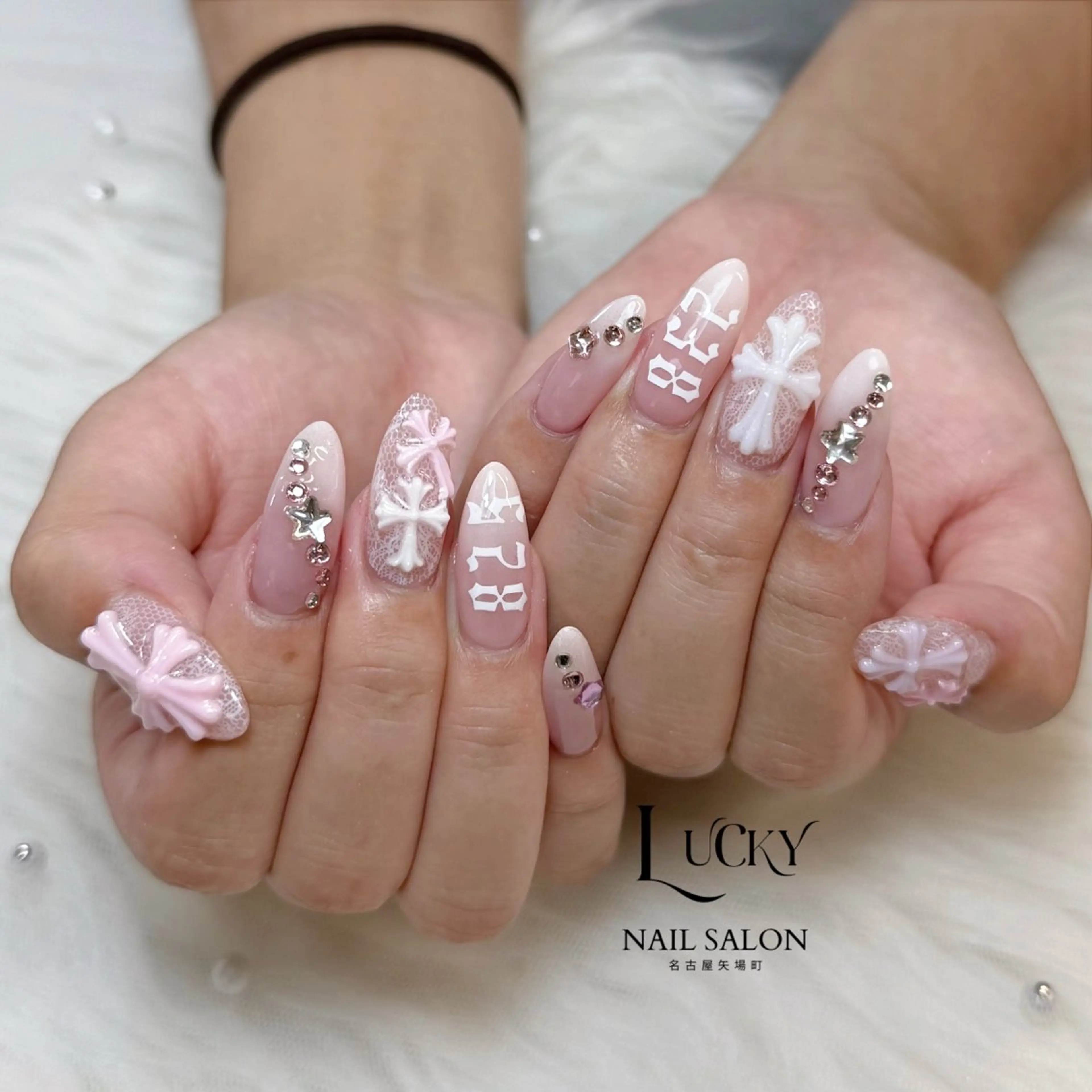 ネイル ハンドネイル Lucky Nail Salonのネイルデザイン