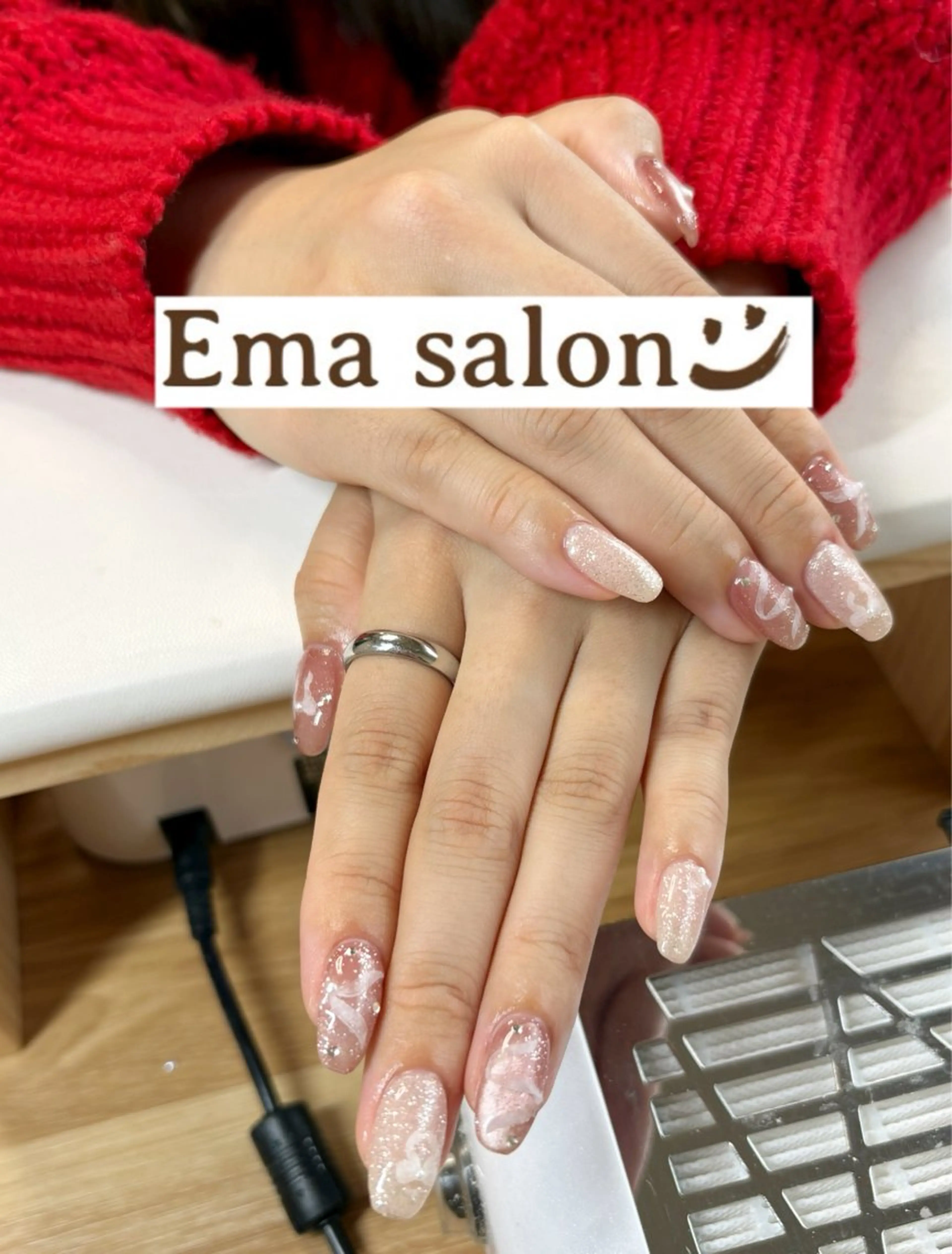 ネイル 持ち込み リボン ストーンネイル ハンドネイル Ema salon hiromiのネイルデザイン