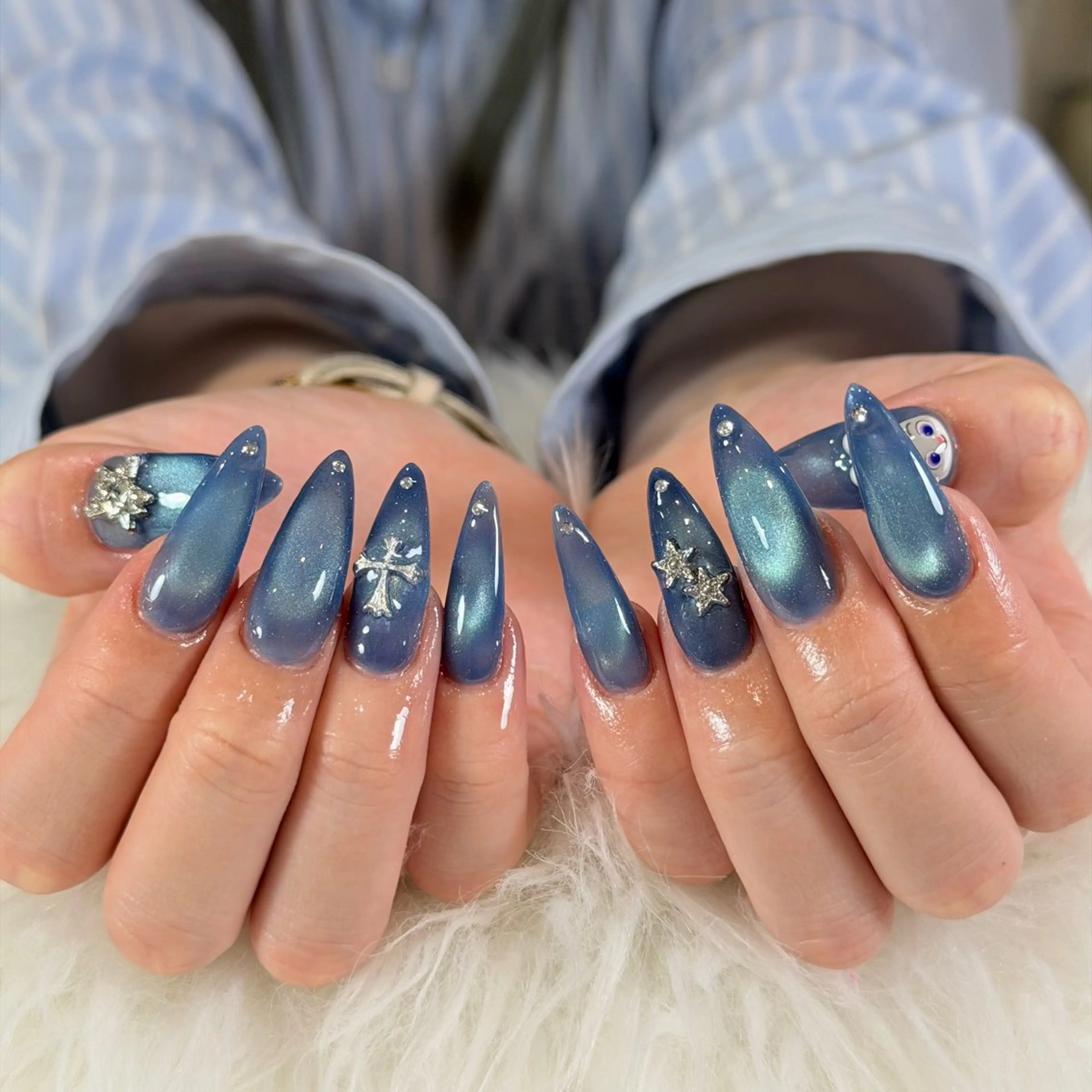 ネイル アートネイル オーロラネイル フラッシュネイル フットネイル フレンチネイル ハンドネイル Luci Nailのネイルデザイン