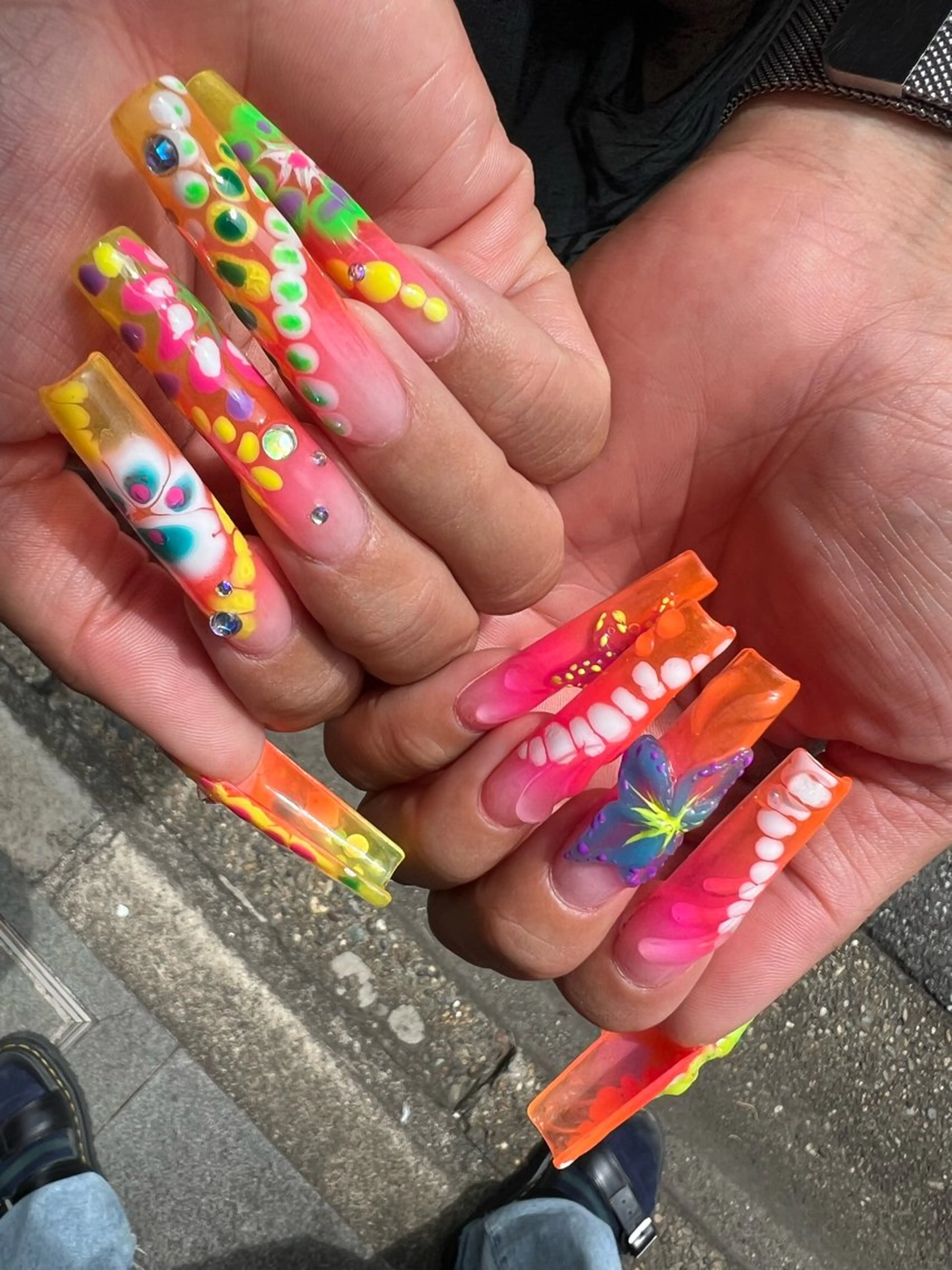 ネイル ジェルネイル ロングネイル スカルプネイル ソフトジェル 夏ネイル ハンドネイル NAILSTUDIO401所属・ジェルチップ長さだし 専門ネイルサロンのネイルデザイン