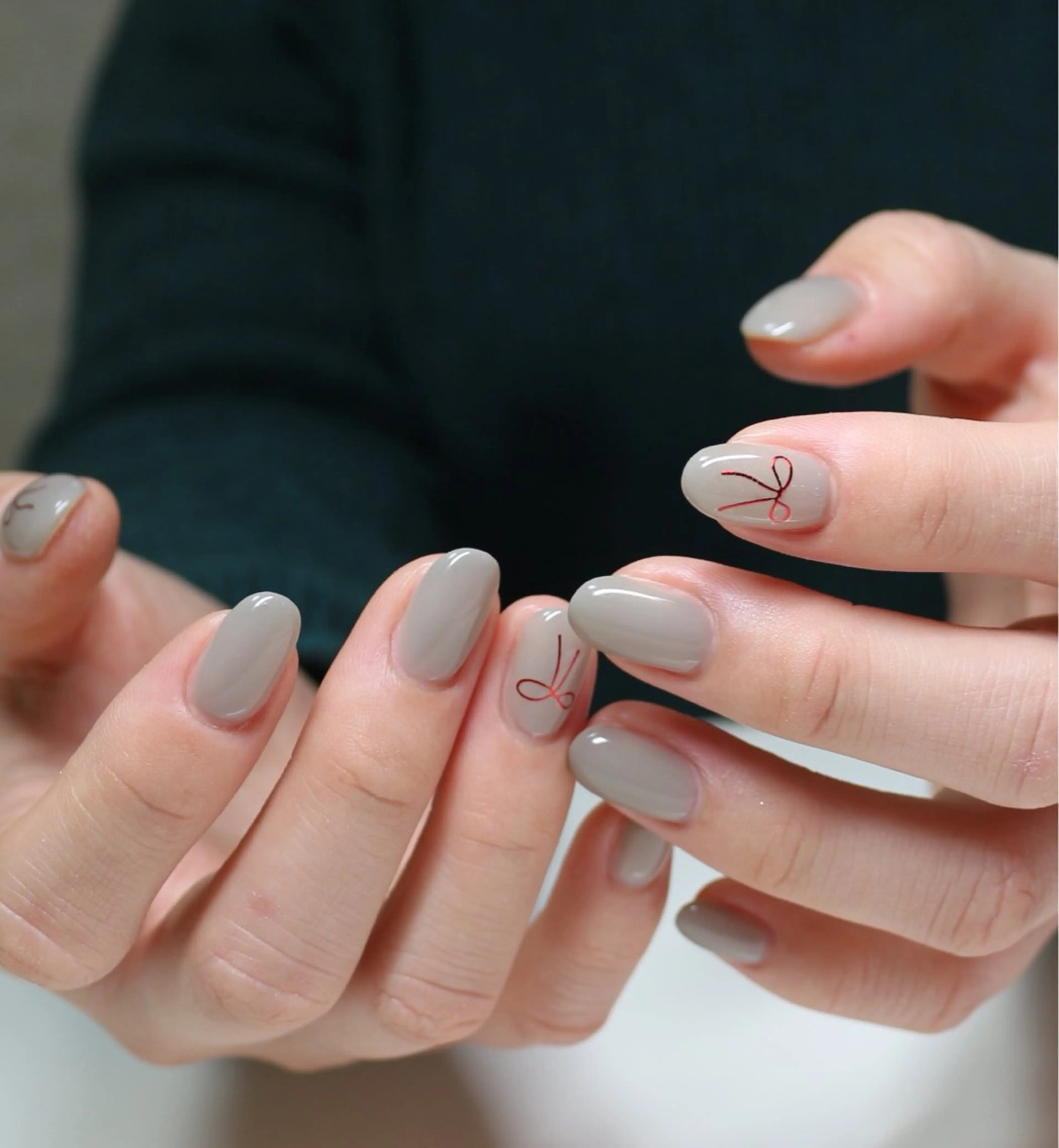 ネイル ワンカラーネイル リボン シンプルネイル ハンドネイル Baku Nailsのネイルデザイン
