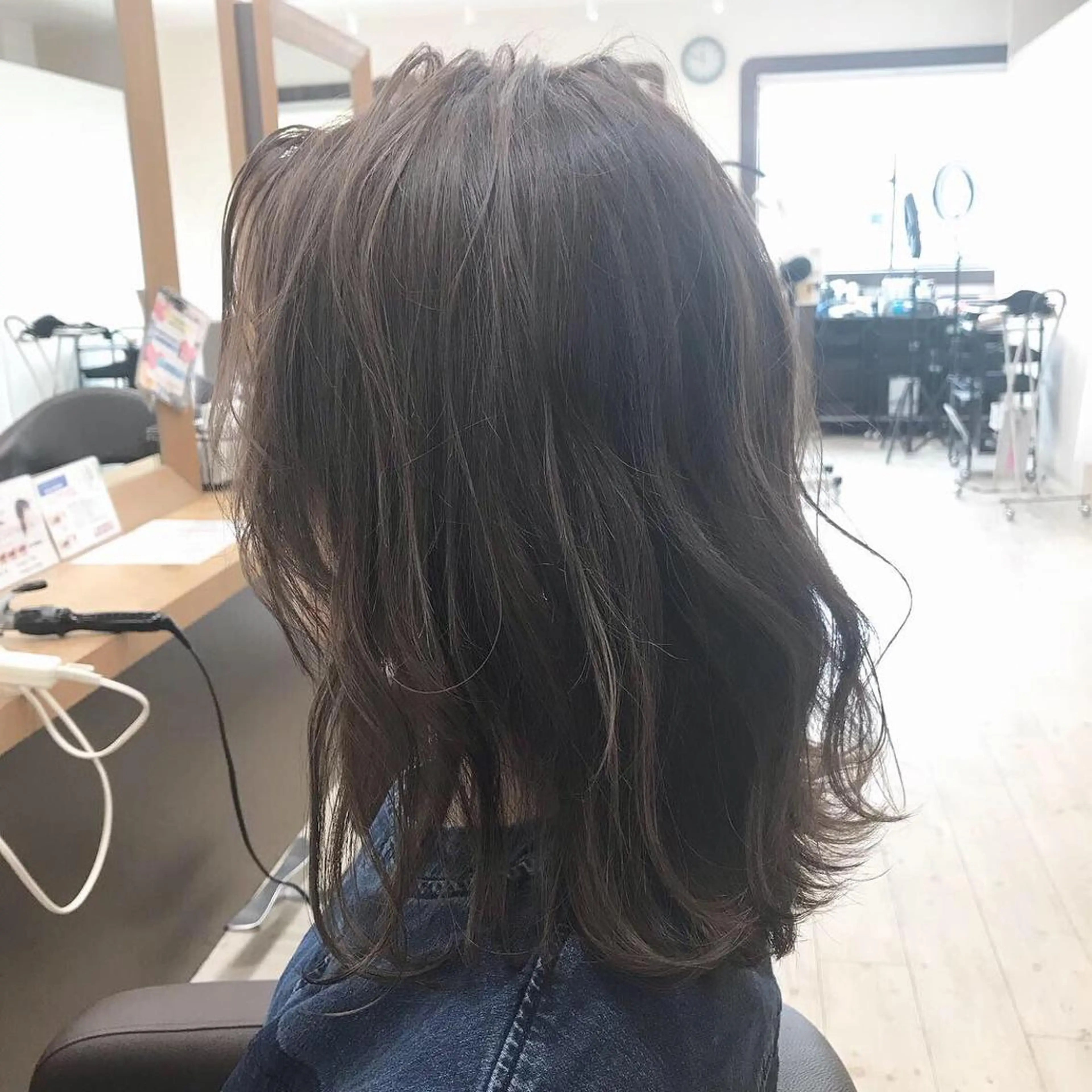 セミロング カラー カット ヘアカラー トリートメント Lien 深井店のヘアスタイル