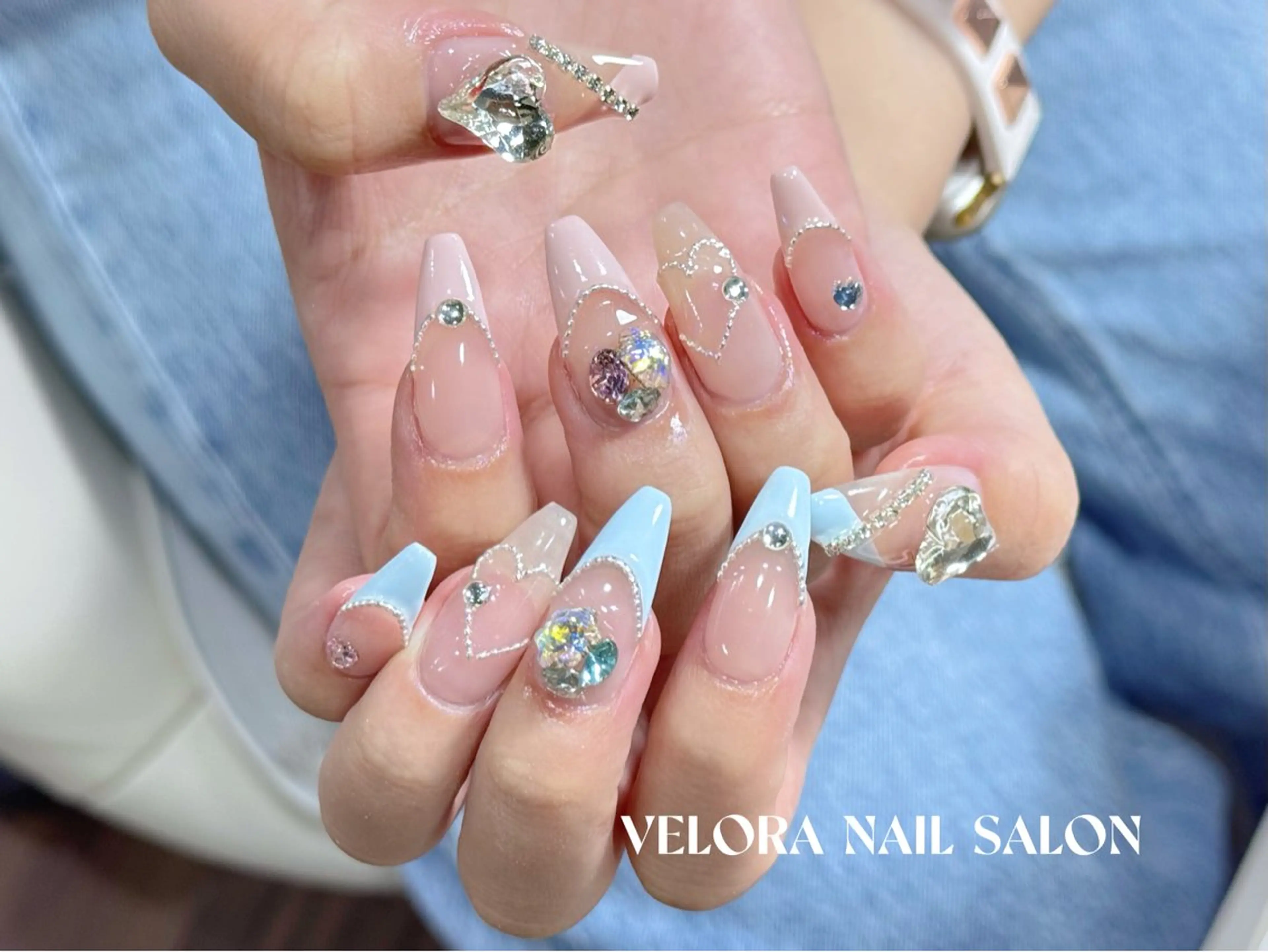 ネイル ガーリー ハート リボン ストーンネイル ブライダルネイル ハンドネイル RINA NAILのネイルデザイン