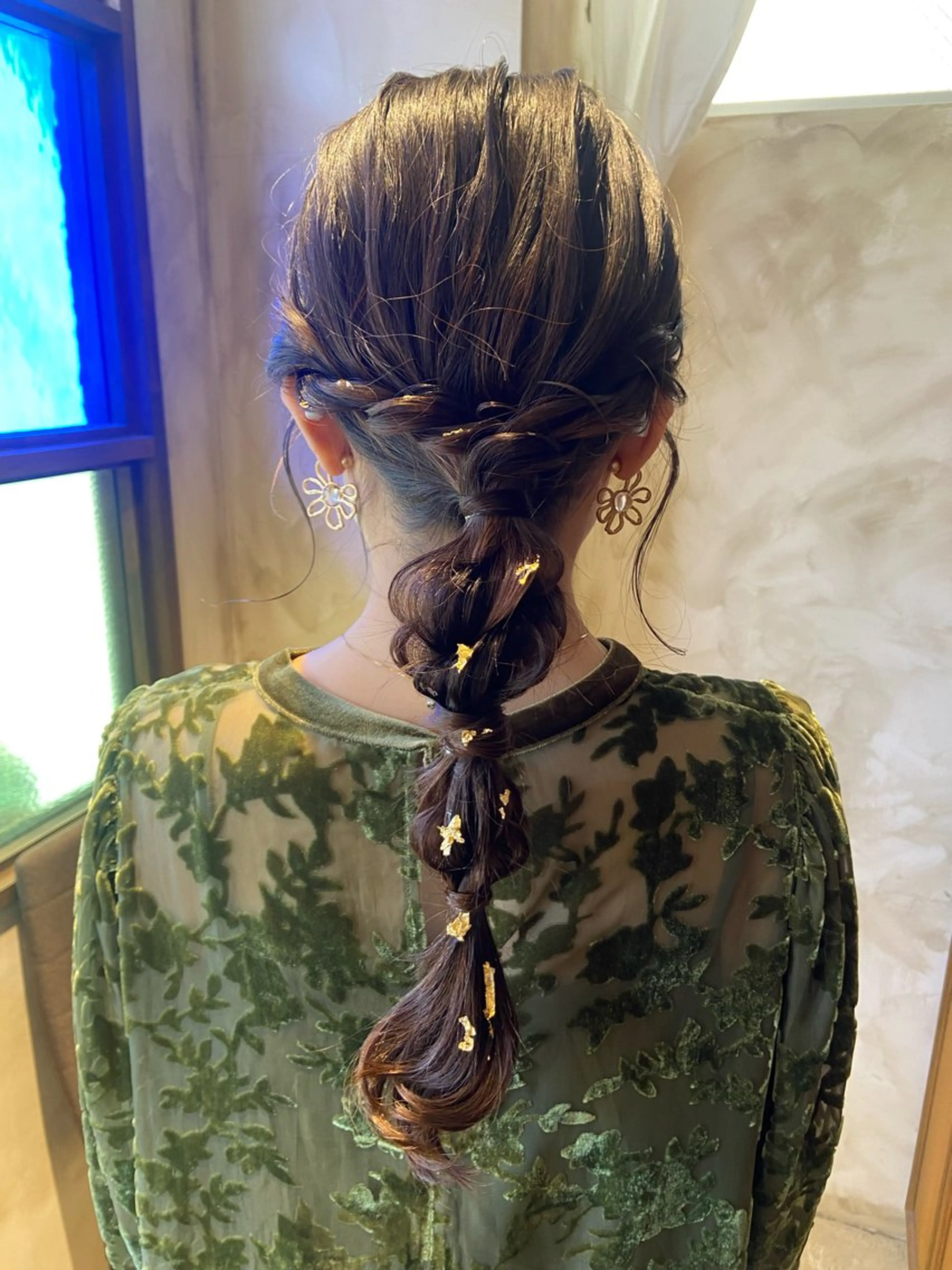 セミロング ヘアアレンジ 綾/ベージュカラー /パーマ🩰のヘアスタイル